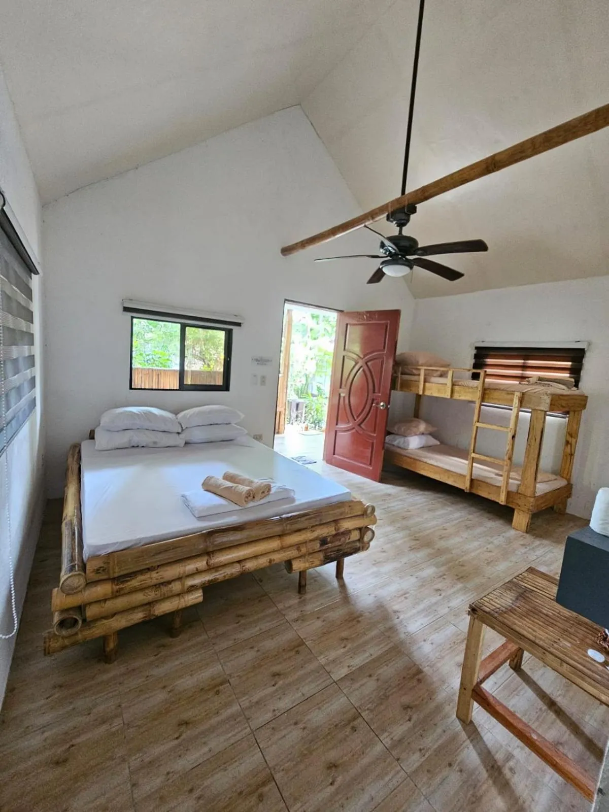 Bedroom, Bed in Big BamBoo Beach Resort Sipalay