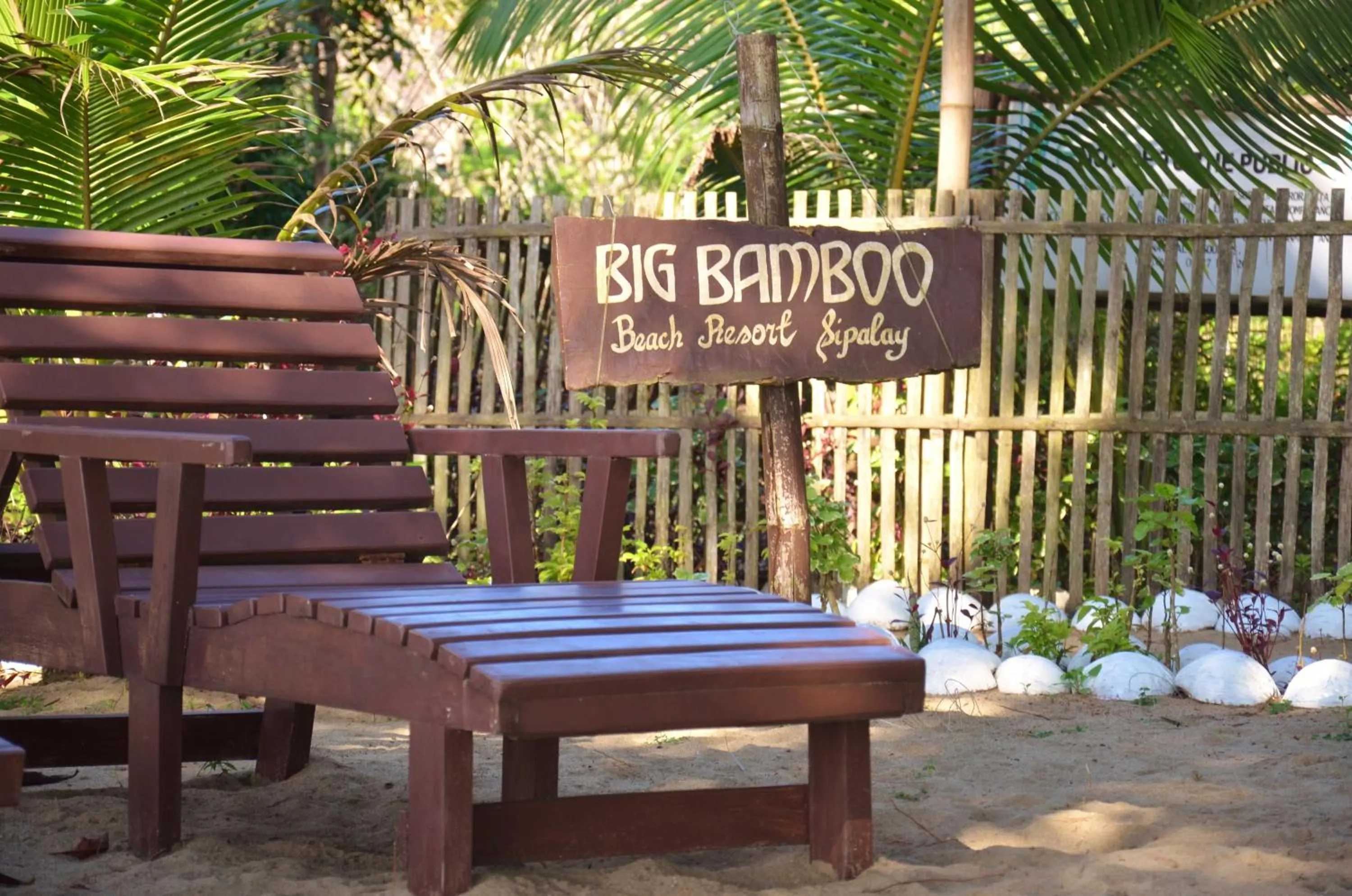 Facade/entrance in Big BamBoo Beach Resort Sipalay