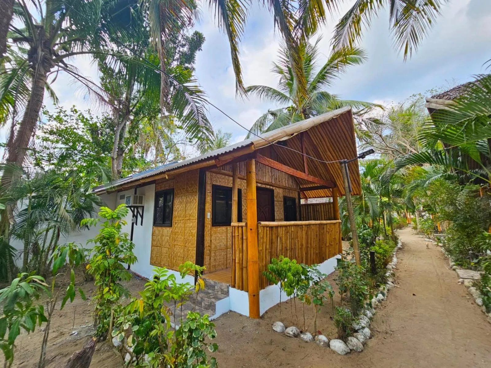 Facade/entrance in Big BamBoo Beach Resort Sipalay