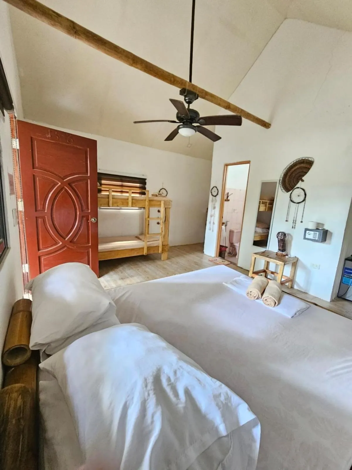 Bedroom, Bed in Big BamBoo Beach Resort Sipalay