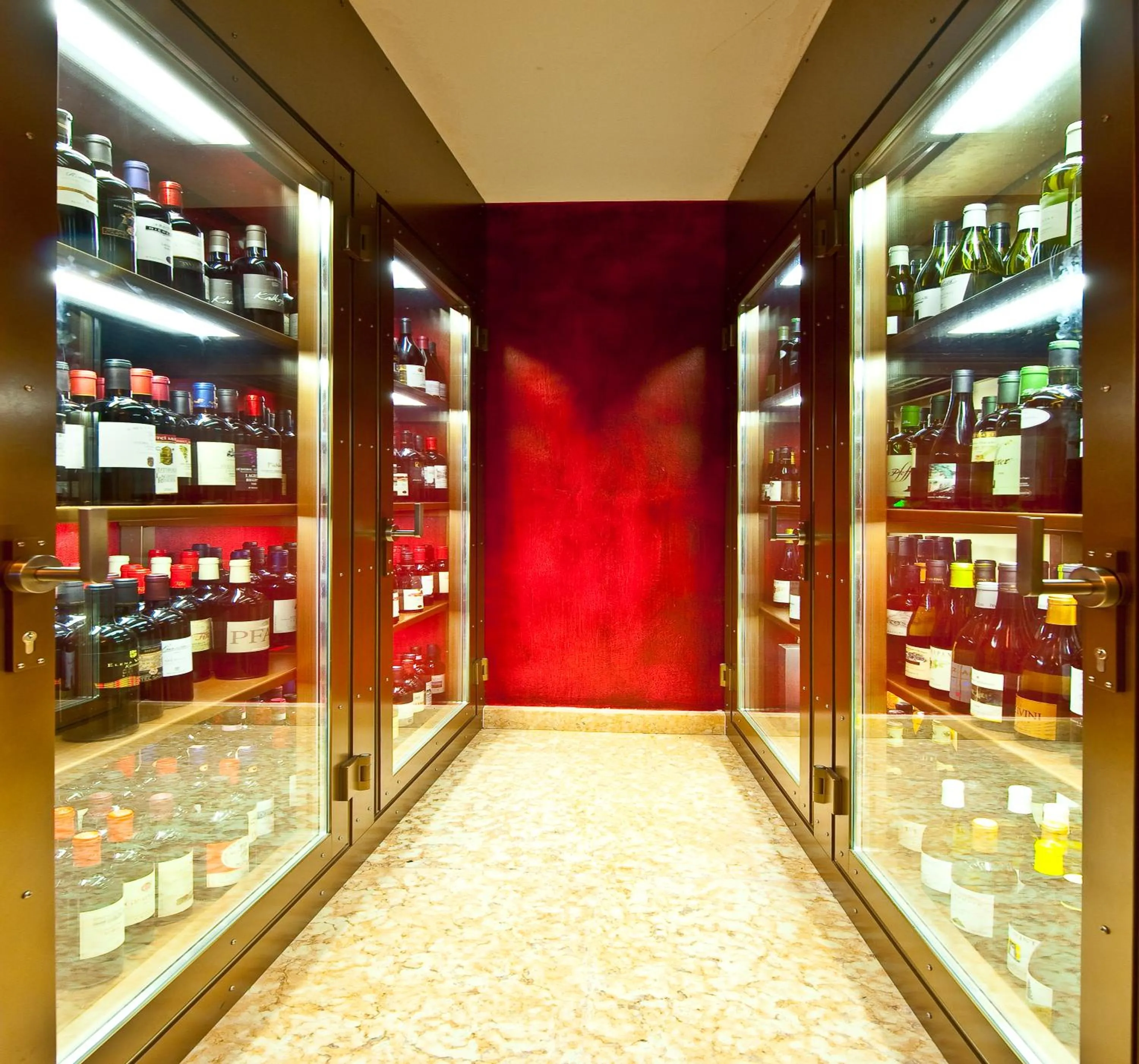 Alcoholic drinks in Hotel Haus am Hang