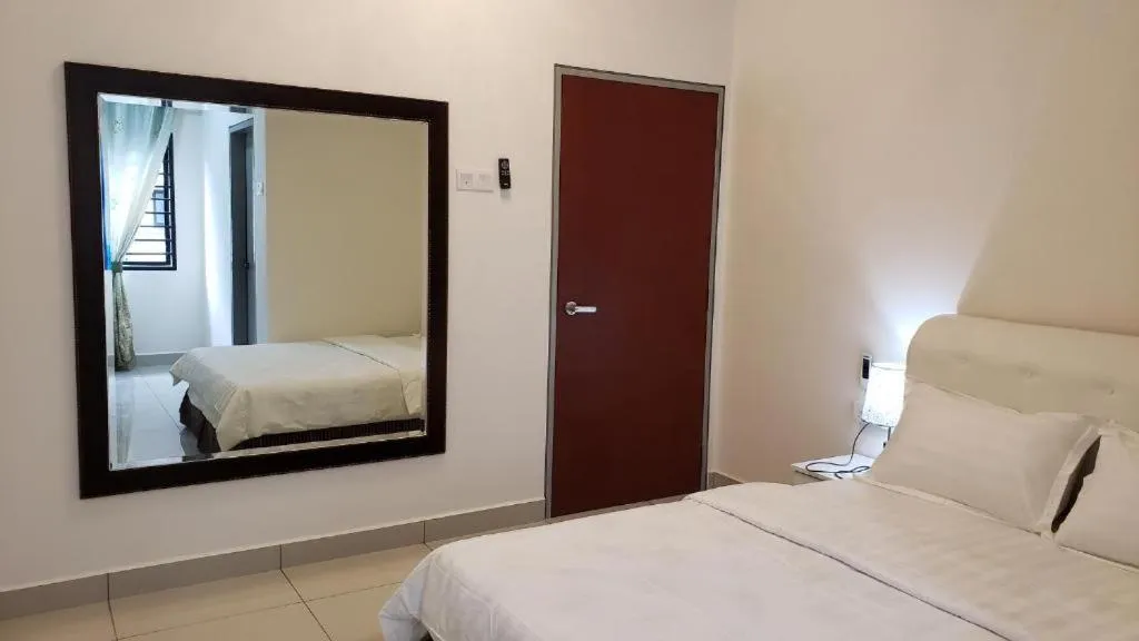 Bedroom, Bed in S Rose Hotel