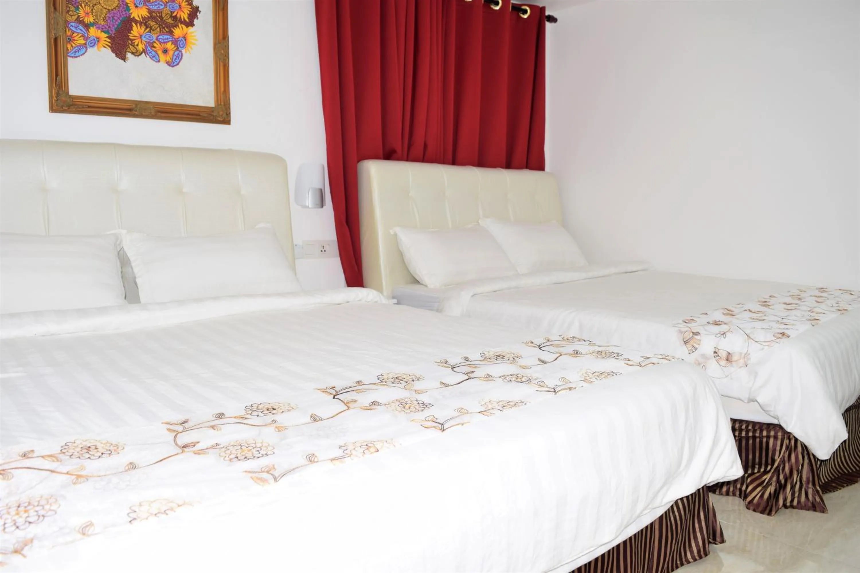 Bedroom, Bed in S Rose Hotel