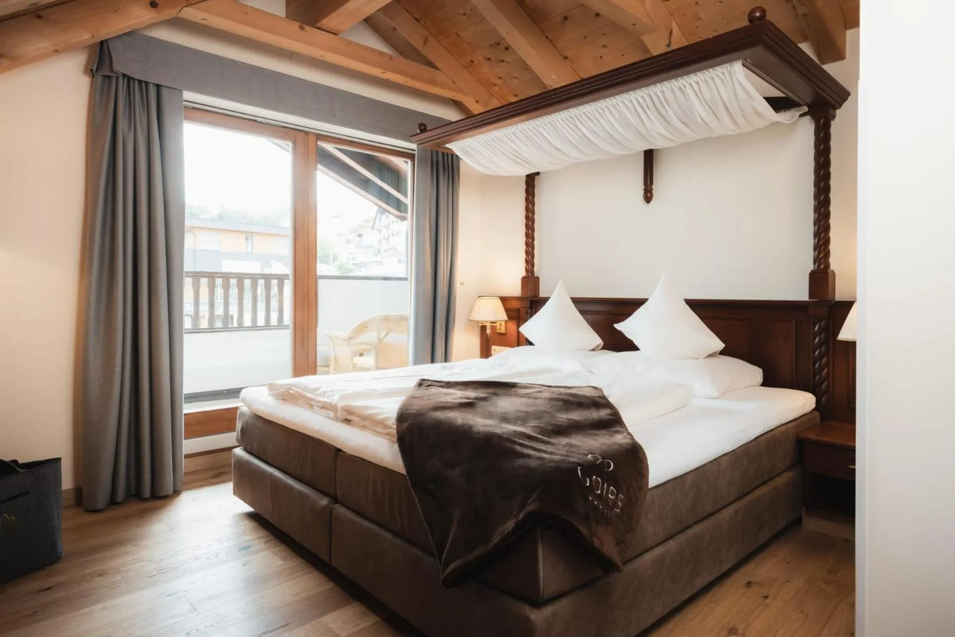 Bedroom, Bed in Alpine Resort Goies Superior