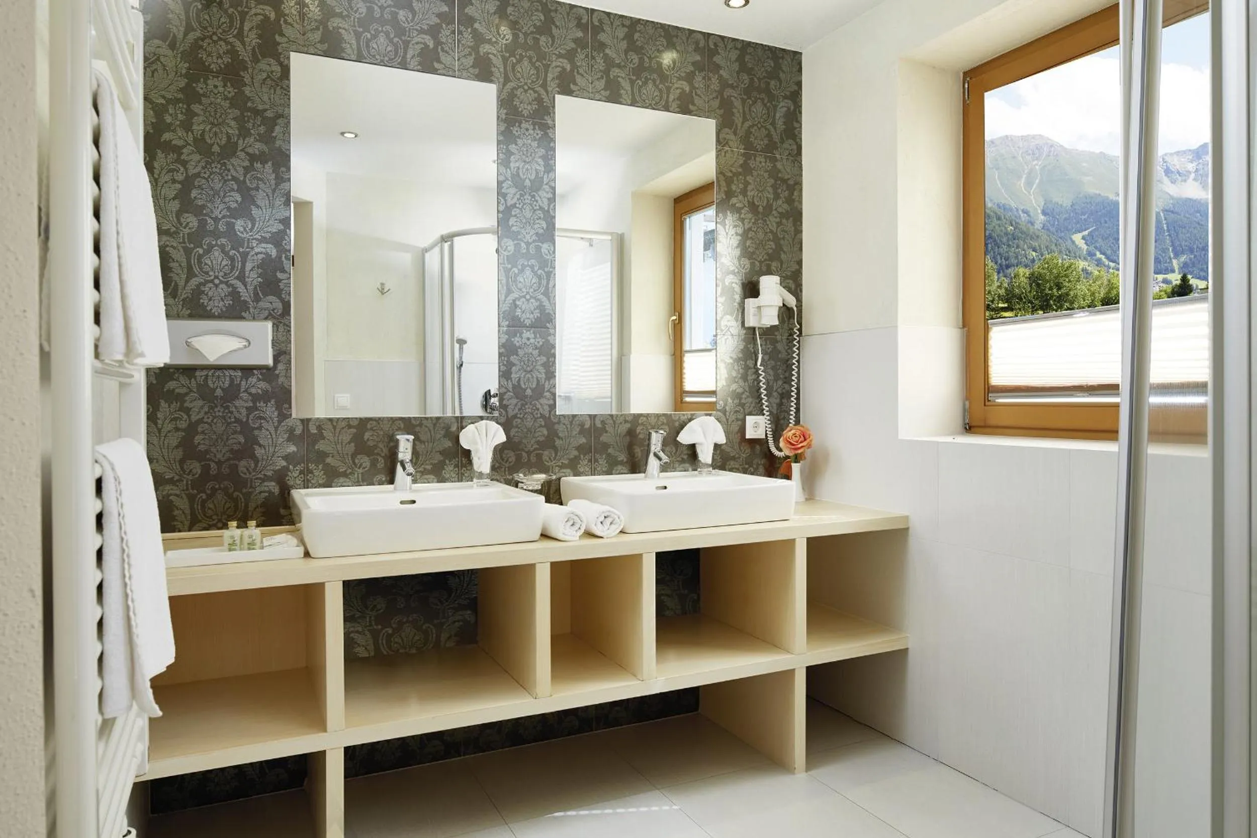 Bathroom in Alpine Resort Goies Superior