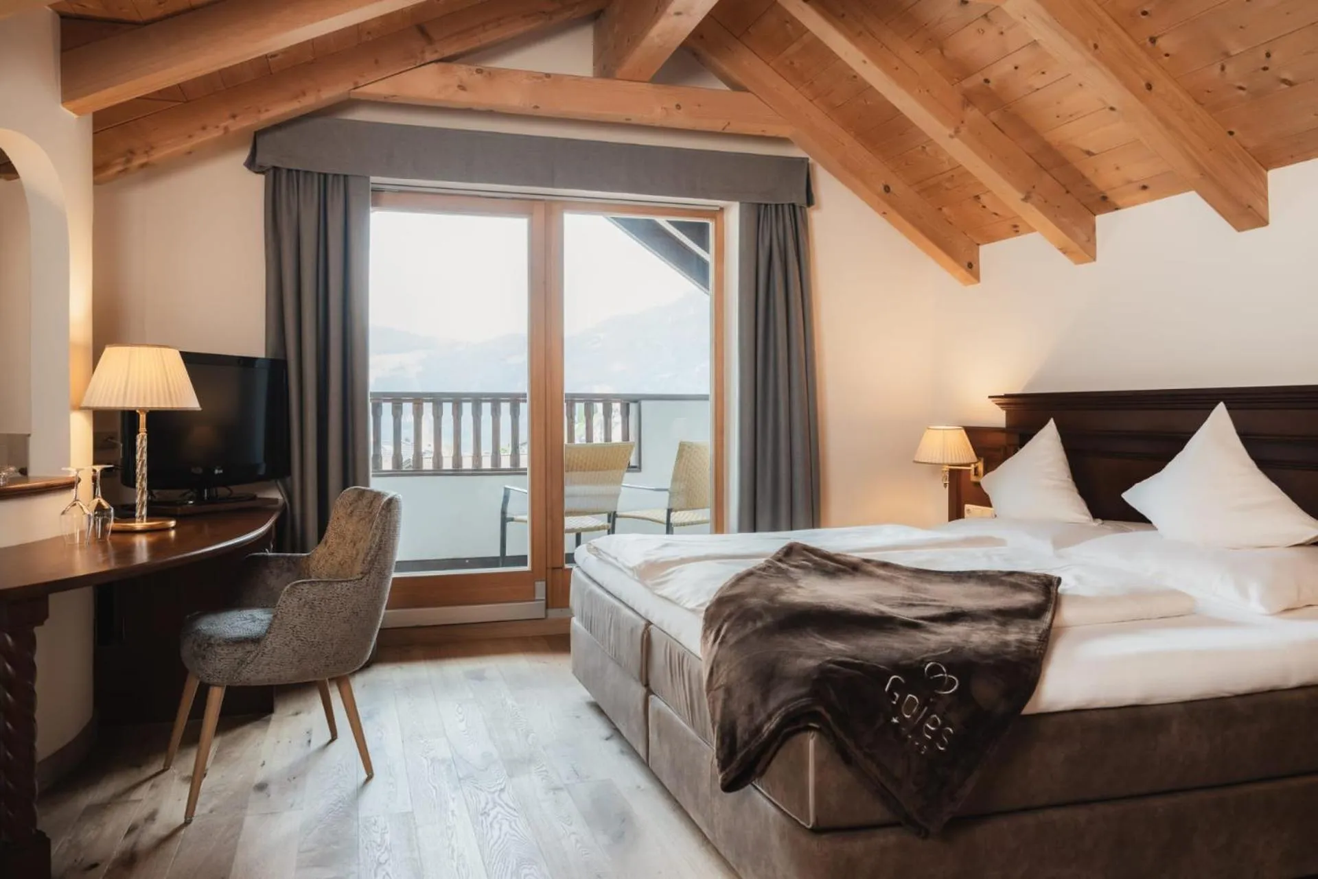 Bedroom, Bed in Alpine Resort Goies Superior