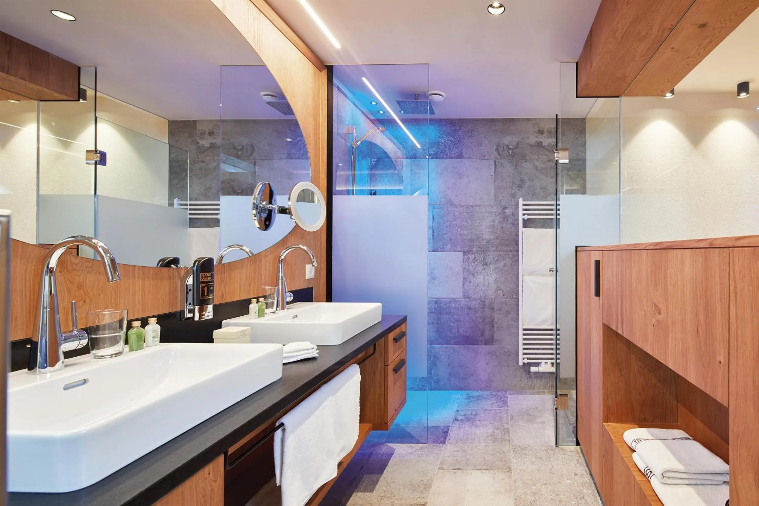 Bathroom in Alpine Resort Goies Superior