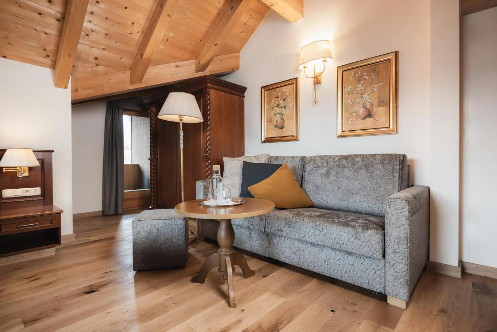 Seating area in Alpine Resort Goies Superior