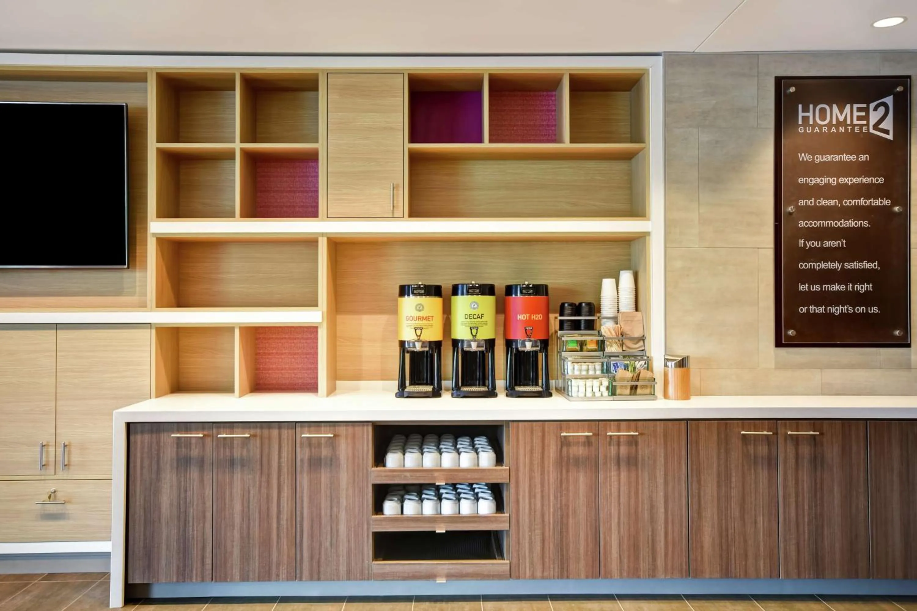 Dining area in Home2 Suites By Hilton Walpole Foxborough