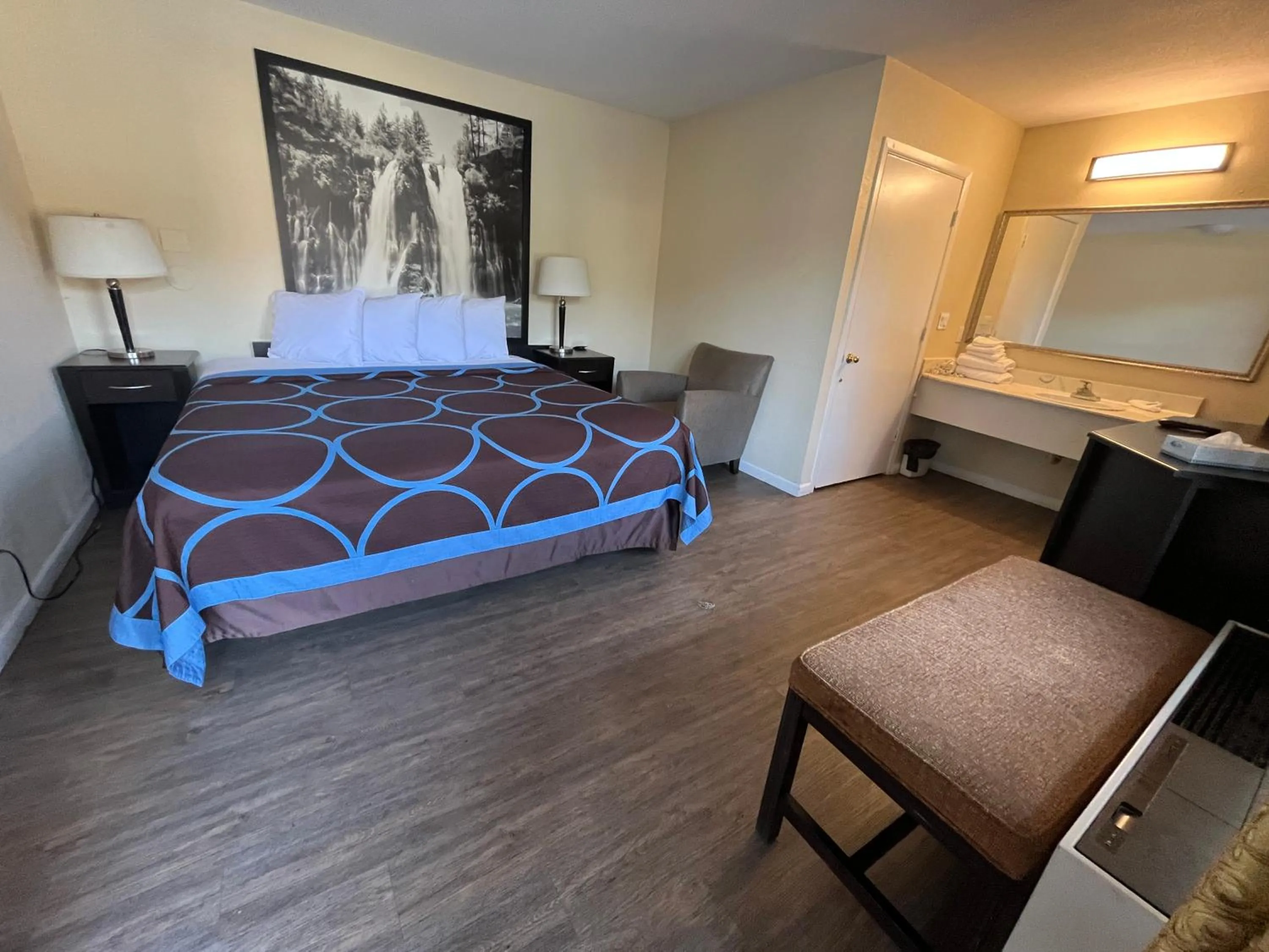 Super 8 by Wyndham Red Bluff