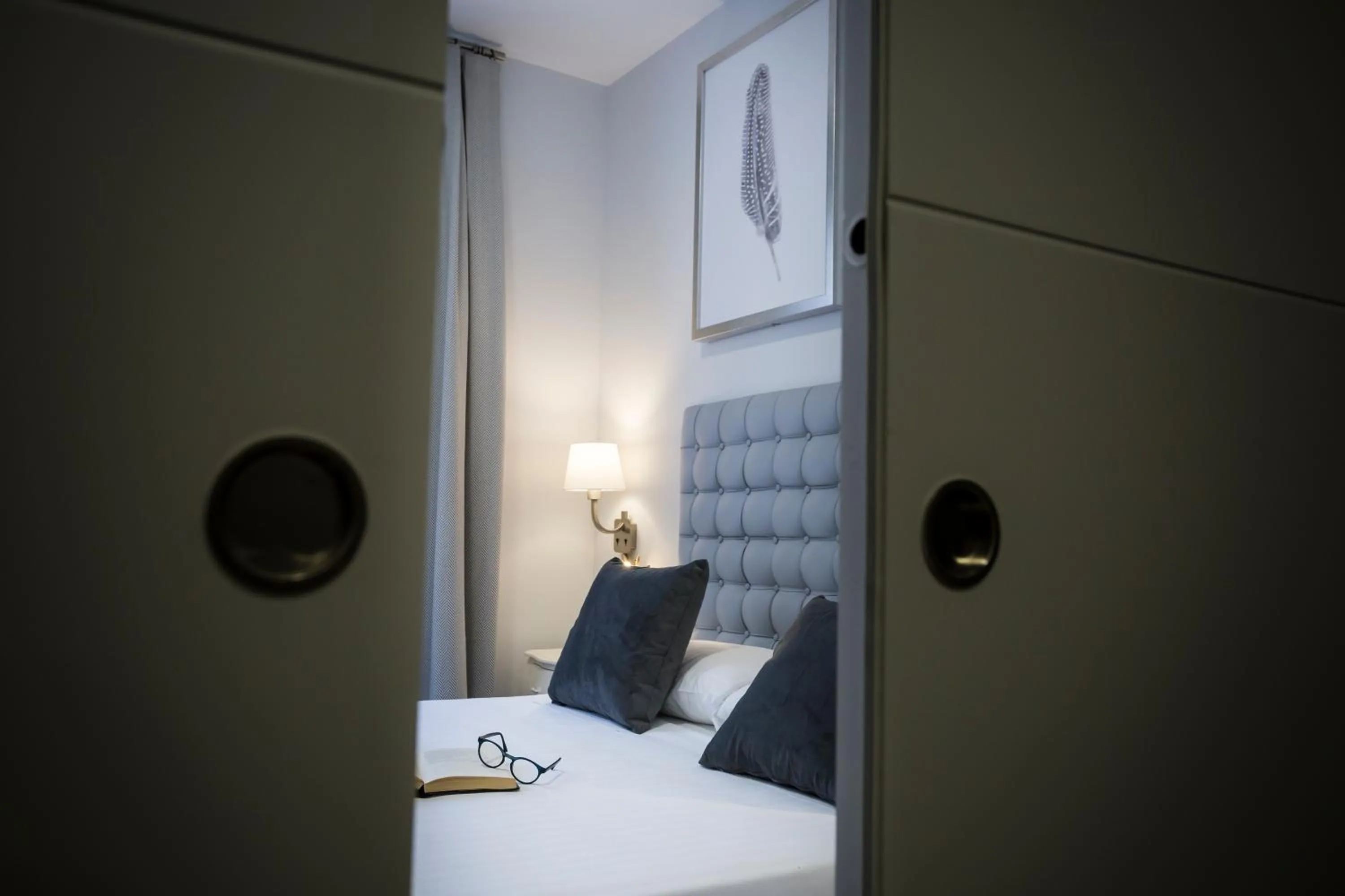 Decorative detail, Bed in La Casa de la Trinidad Suites