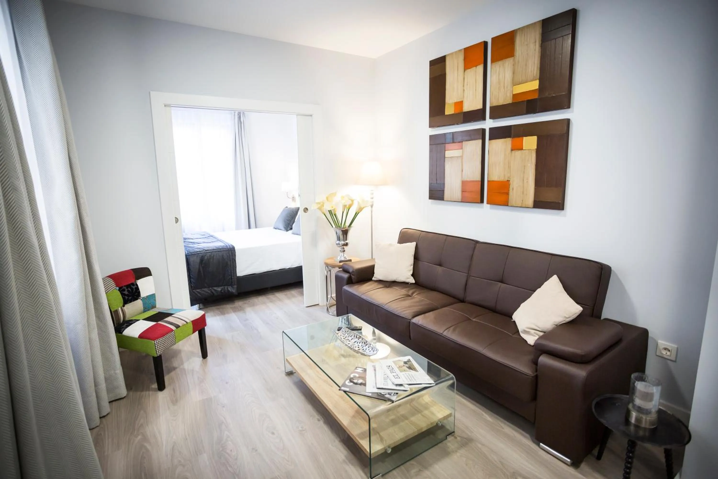 Photo of the whole room in La Casa de la Trinidad Suites