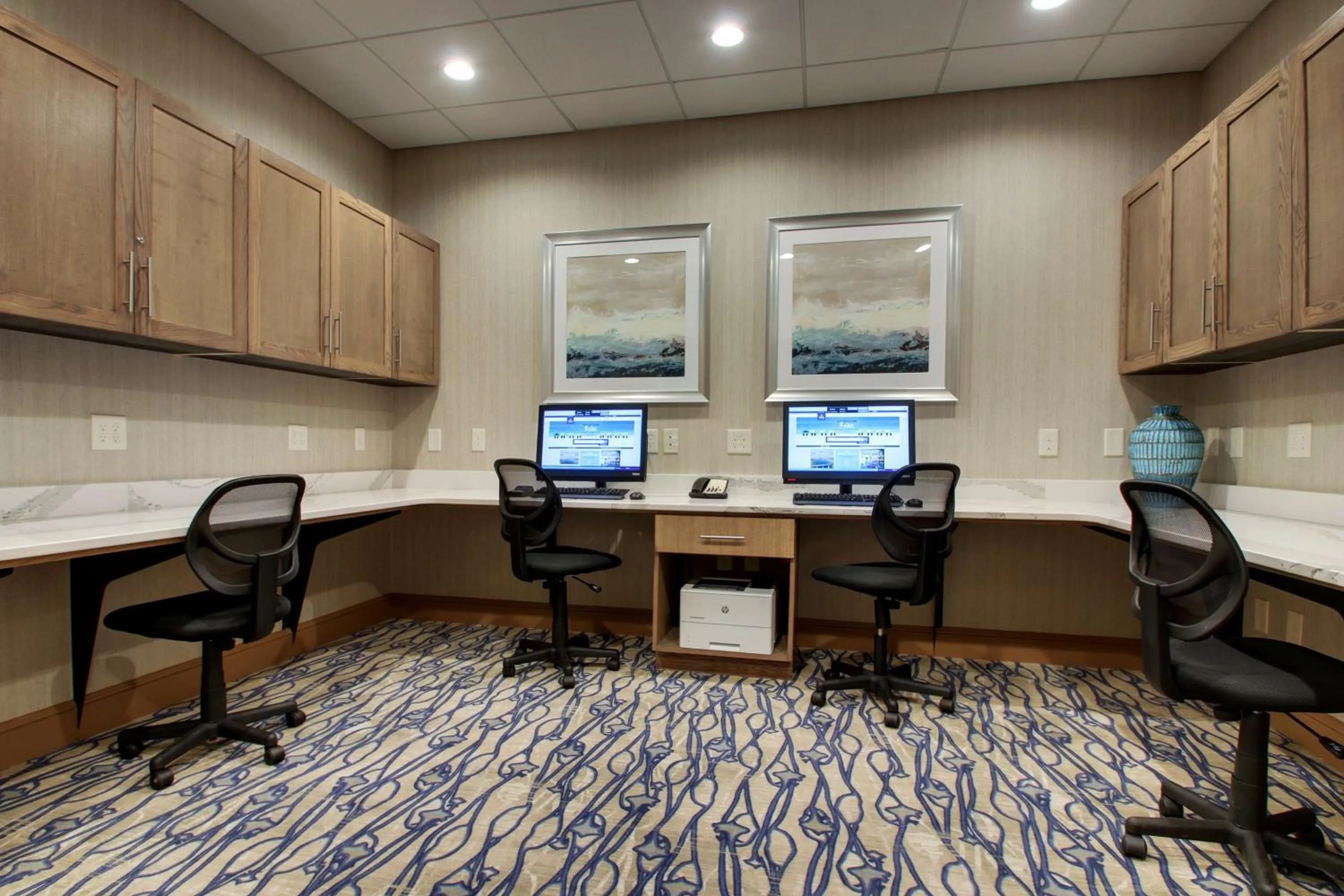 Business facilities in Hampton Inn Sneads Ferry Topsail Beach