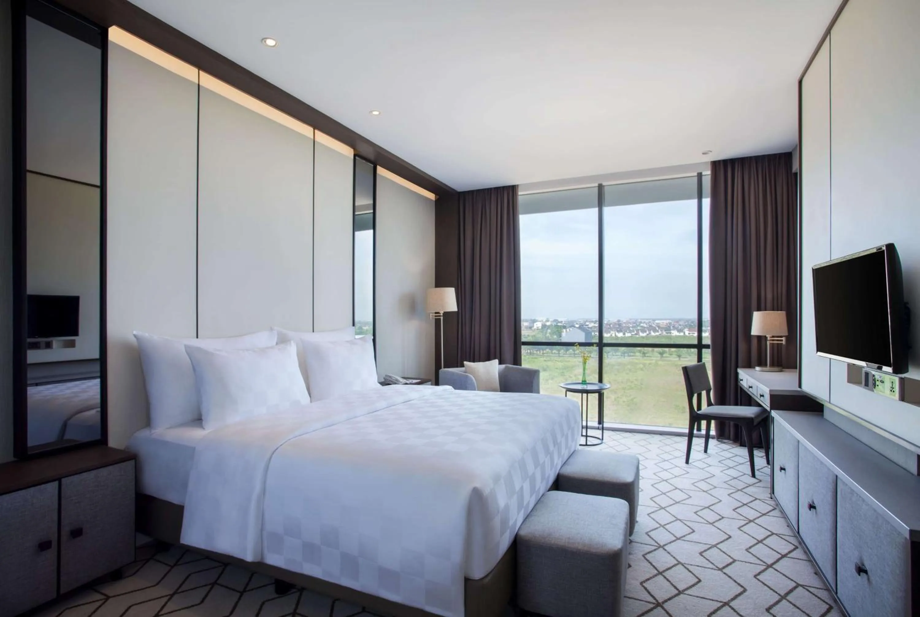 Photo of the whole room, Bed in Wyndham Opi Hotel Palembang