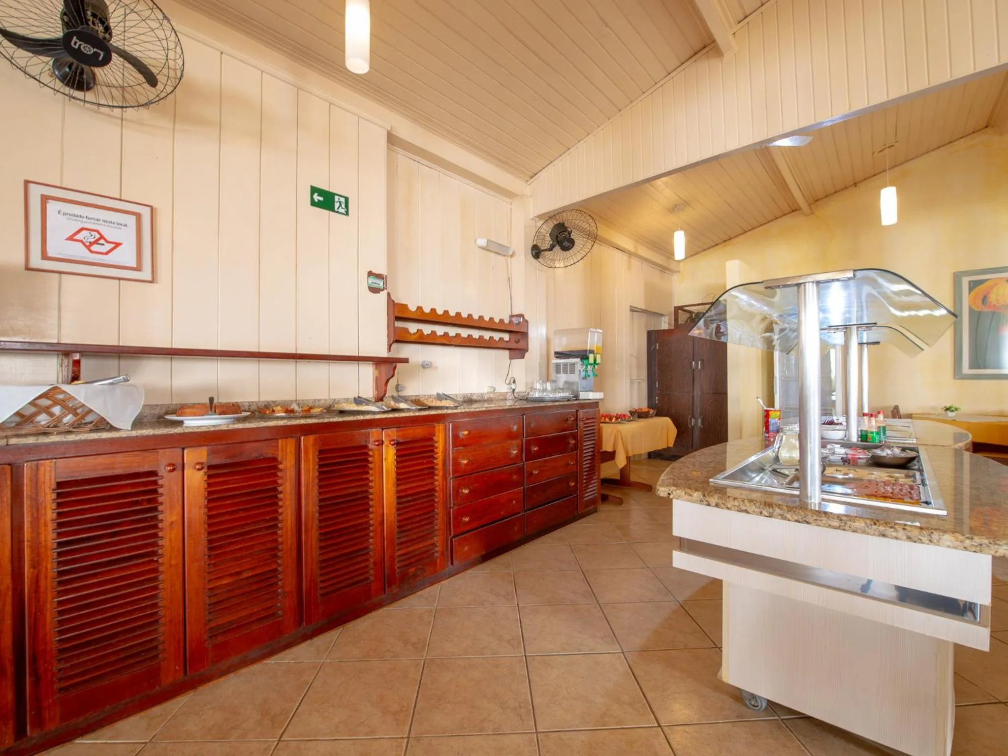 Restaurant/places to eat in Hotel Saveiros