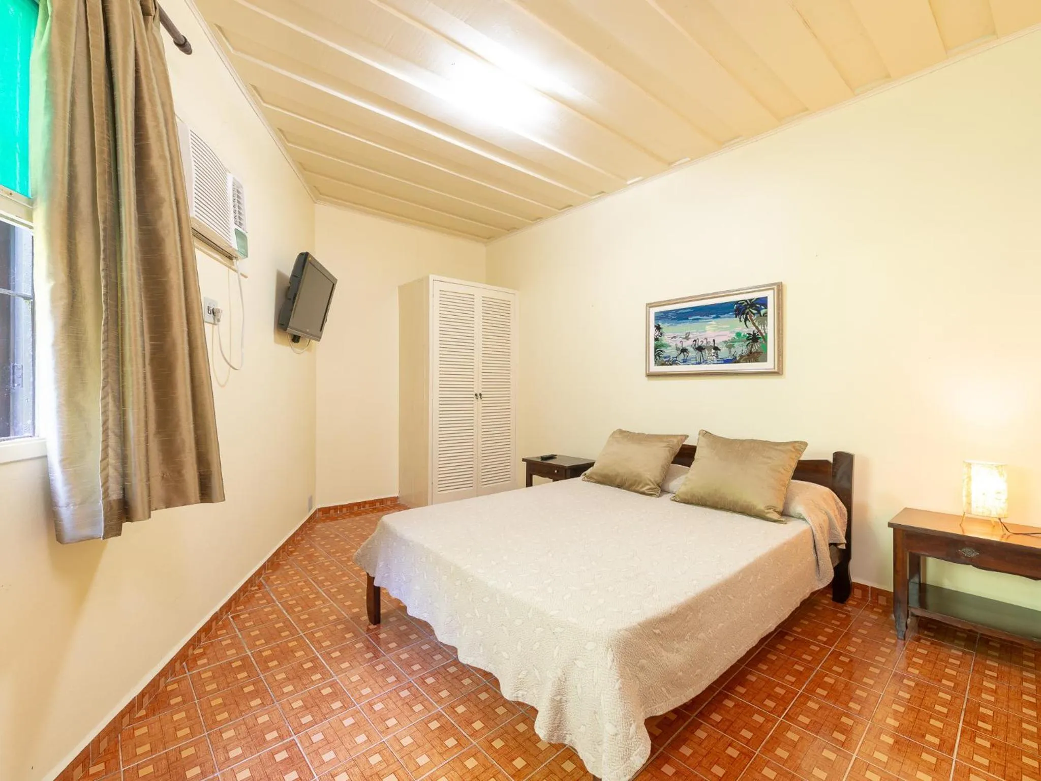 Bed in Hotel Saveiros