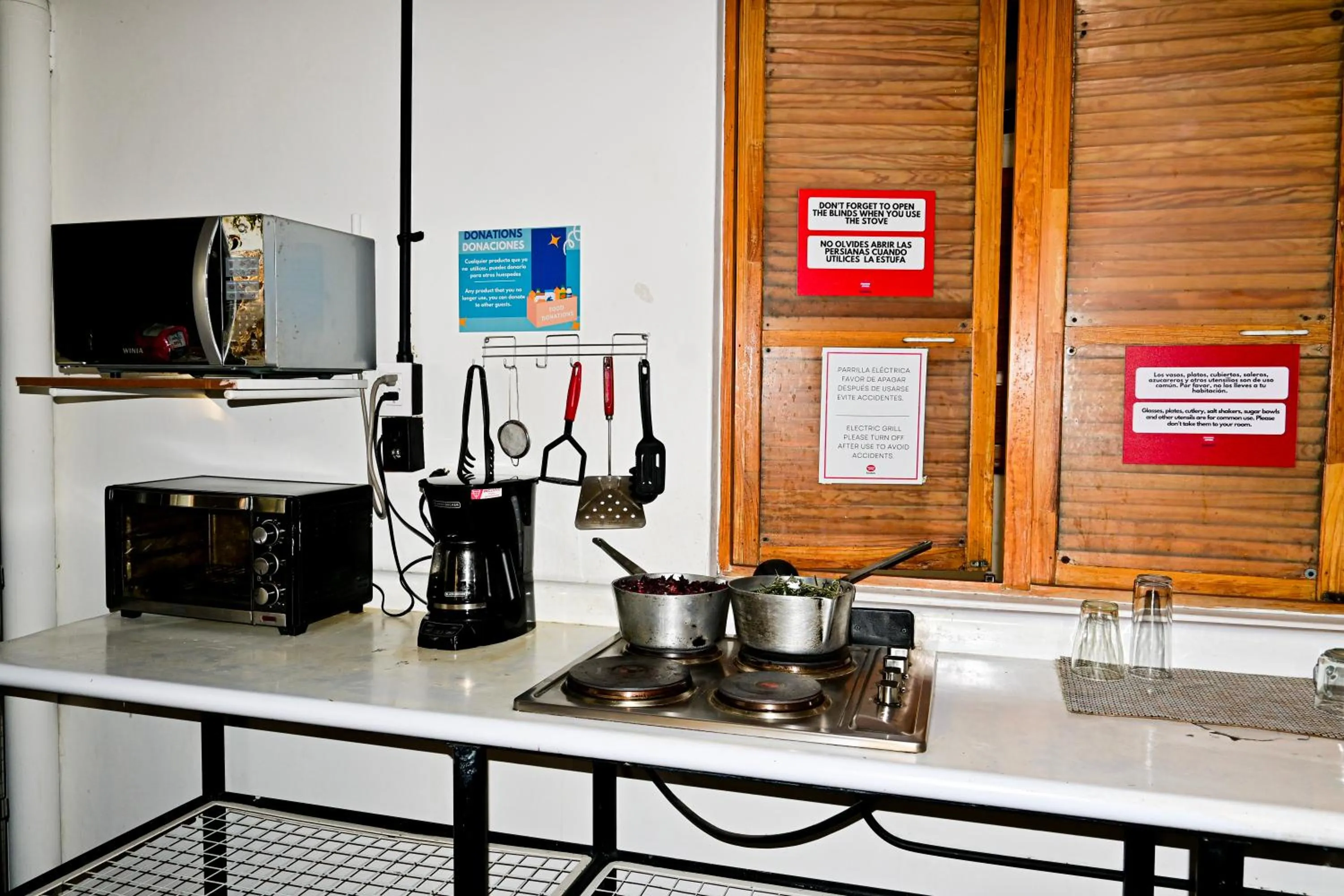 Kitchen or kitchenette in Hostel Mundo Joven Catedral