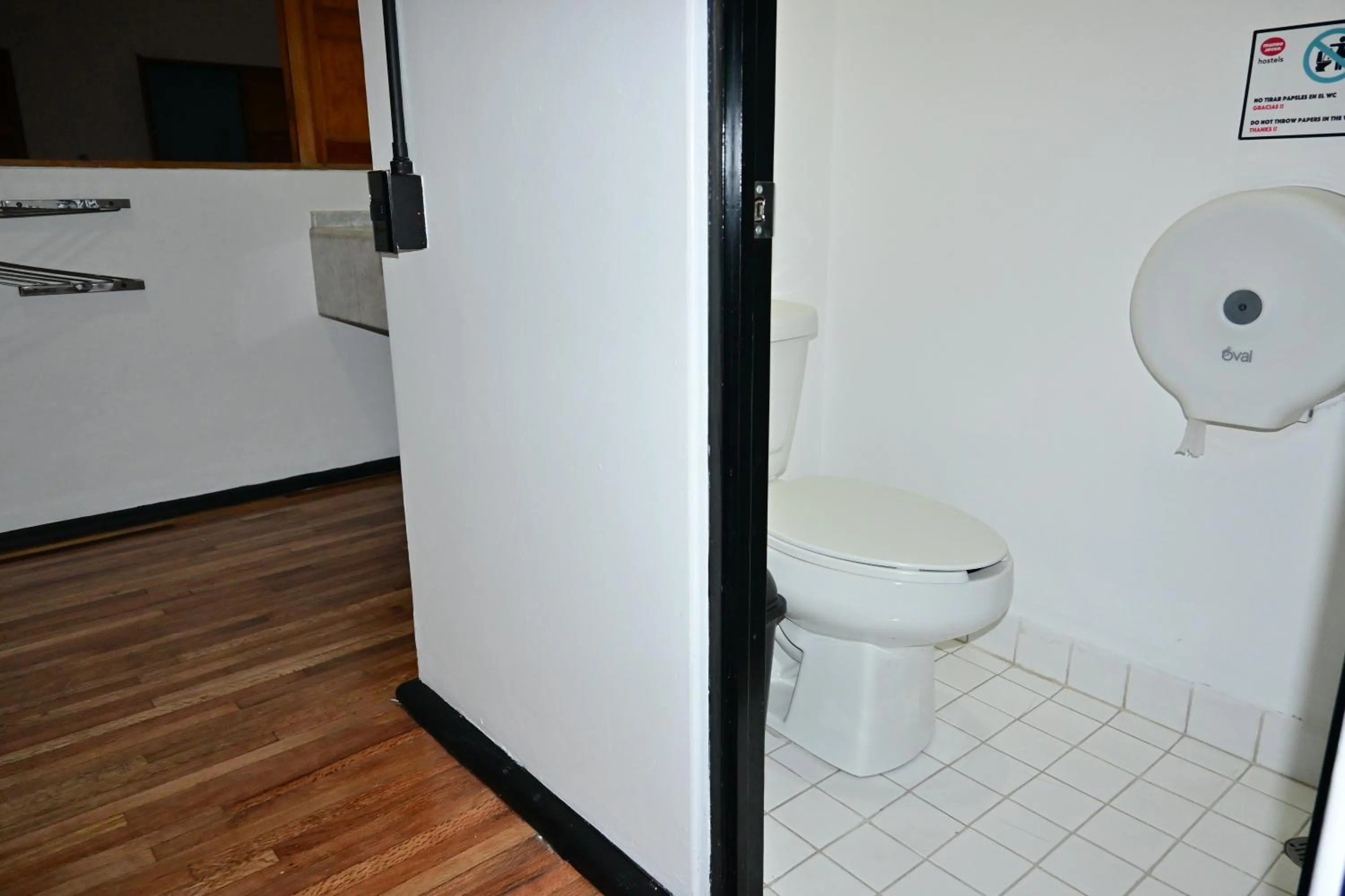 Bathroom in Hostel Mundo Joven Catedral