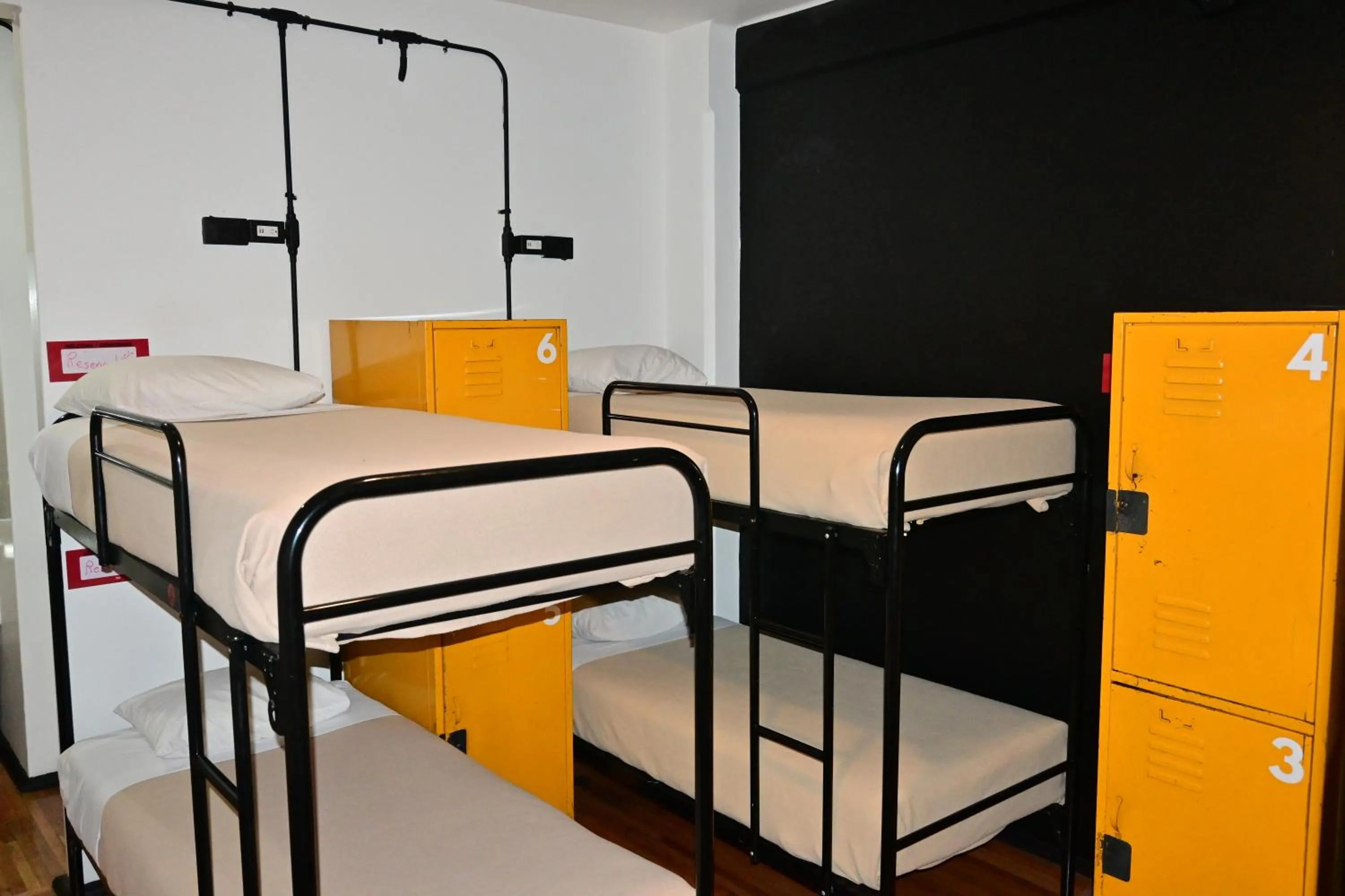 Photo of the whole room, Bed in Hostel Mundo Joven Catedral