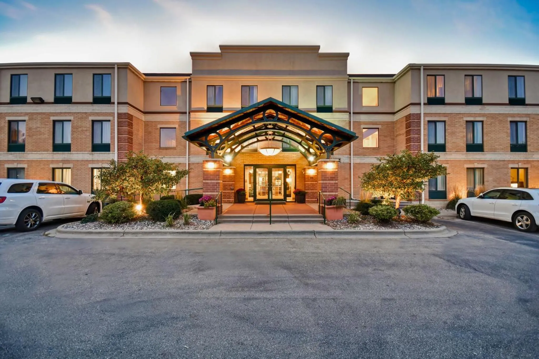 Property building in Staybridge Suites Middleton/Madison-West by IHG