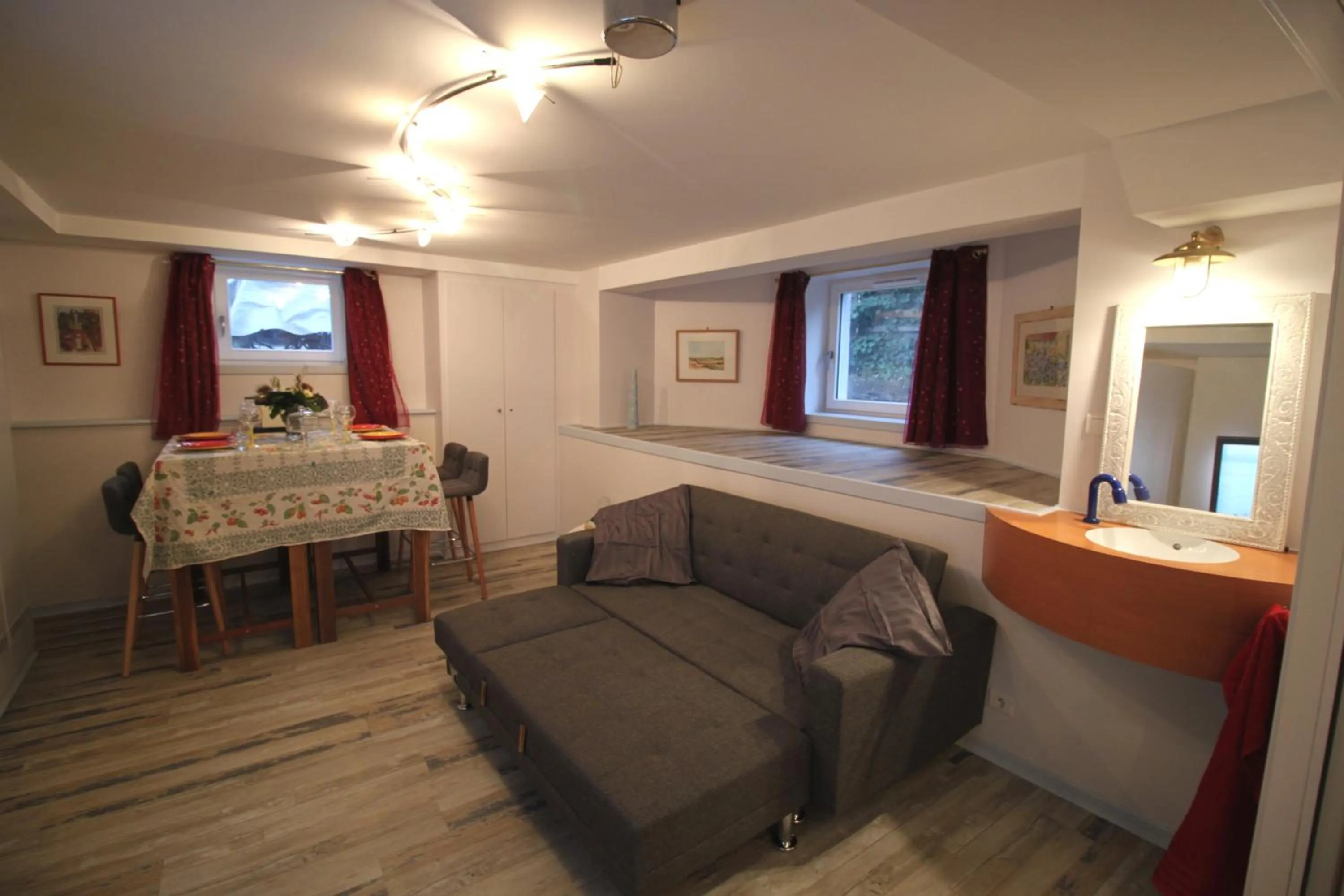 Living room in Confort et calme à Colmar