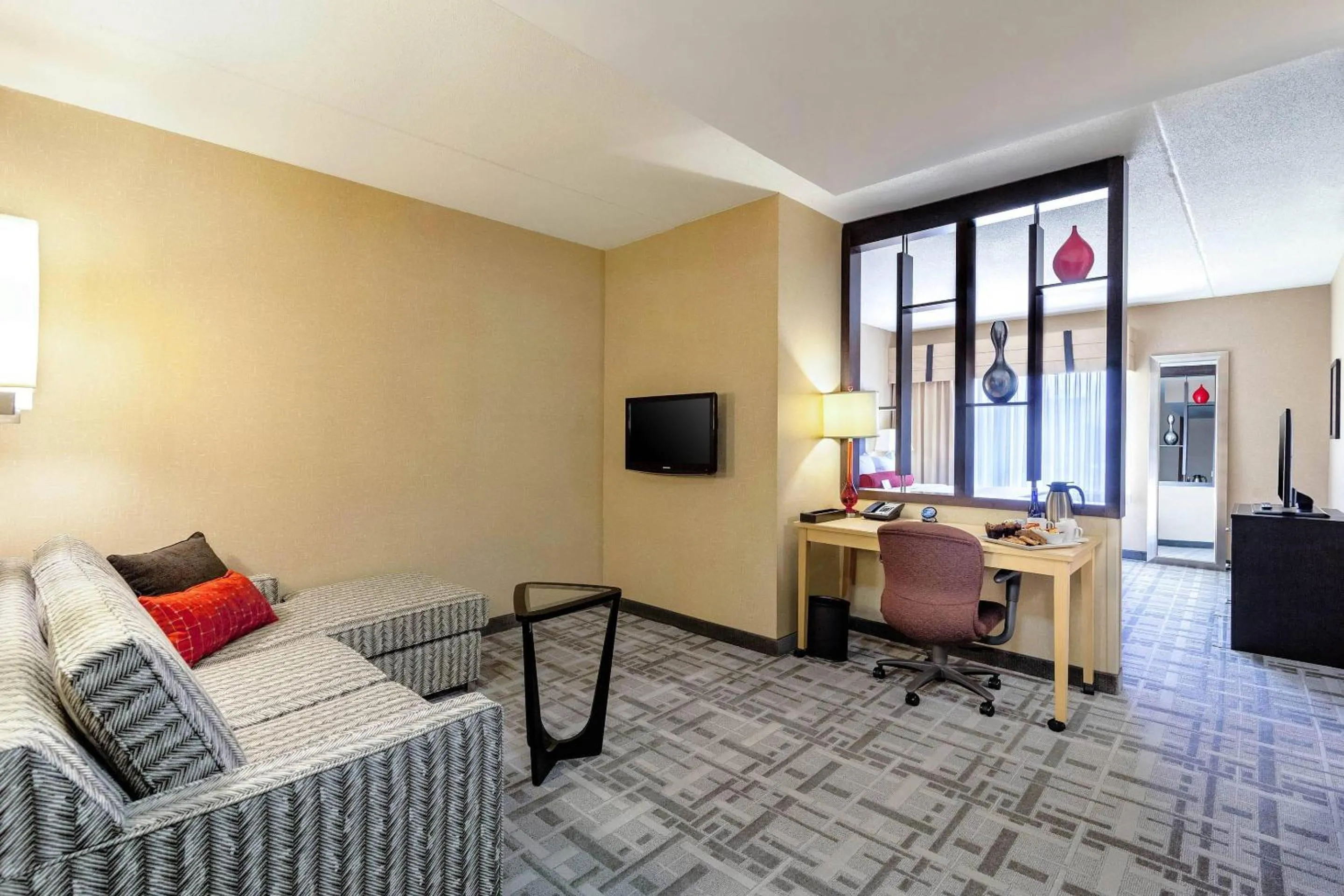 Bedroom in Cambria Hotel Pittsburgh - Downtown