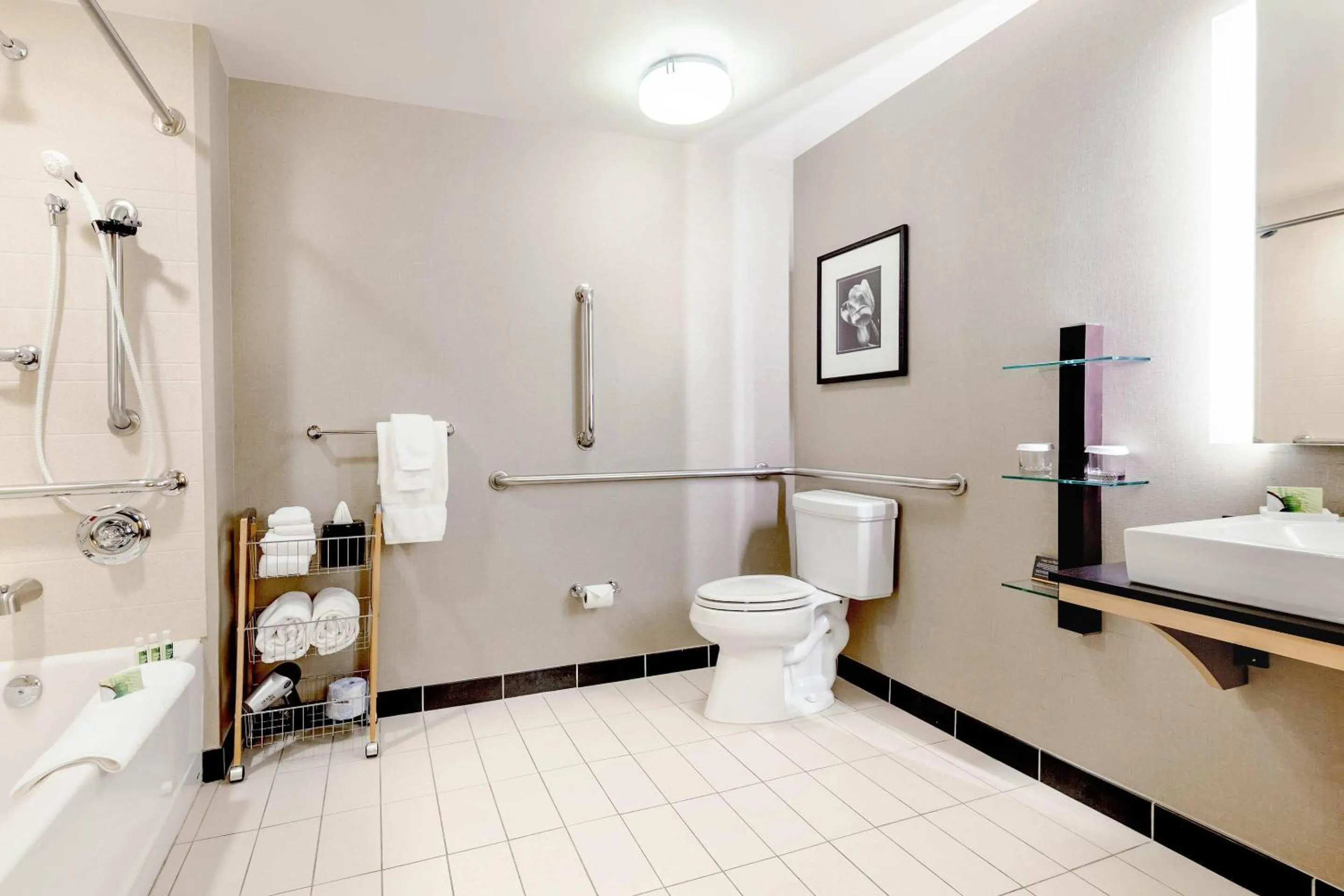 Bedroom in Cambria Hotel Pittsburgh - Downtown