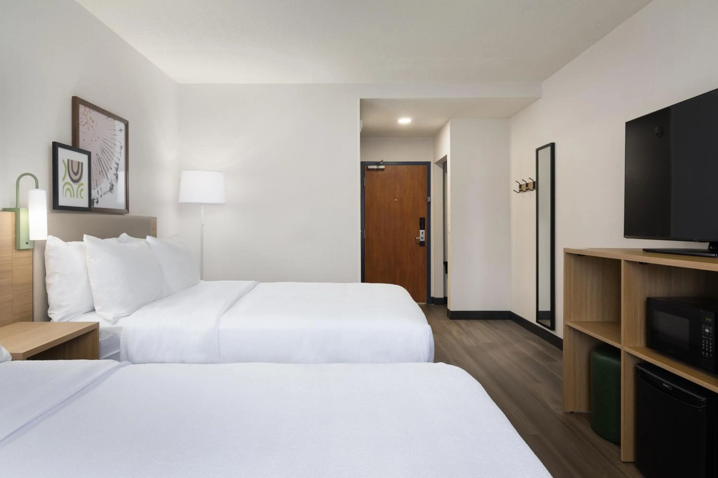 Photo of the whole room, Bed in Spark By Hilton Guelph
