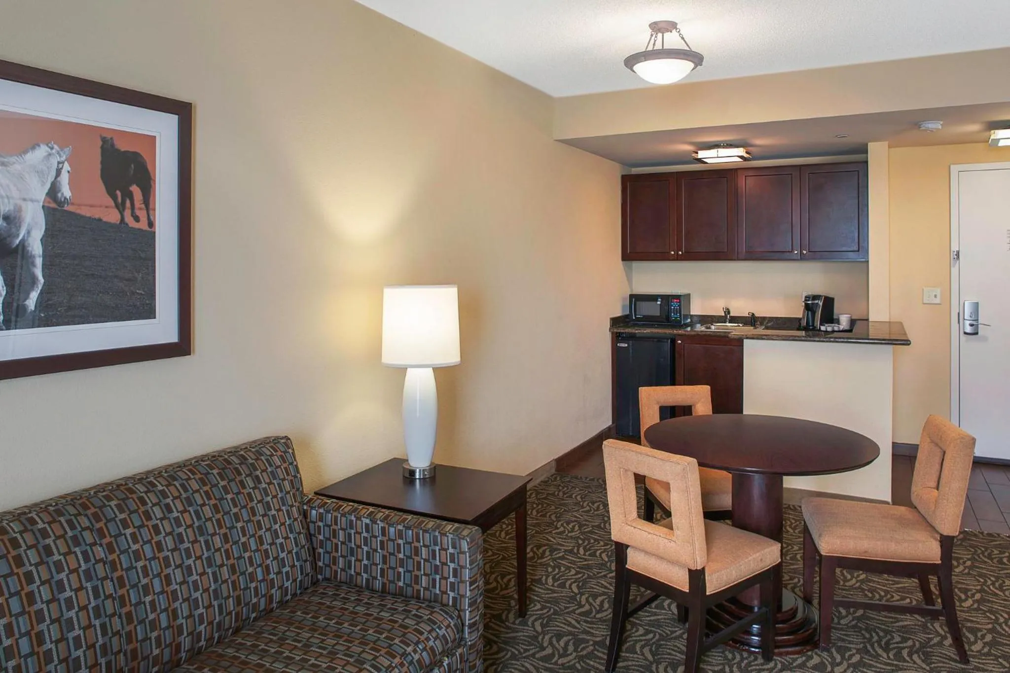 Photo of the whole room in Holiday Inn Ardmore by IHG