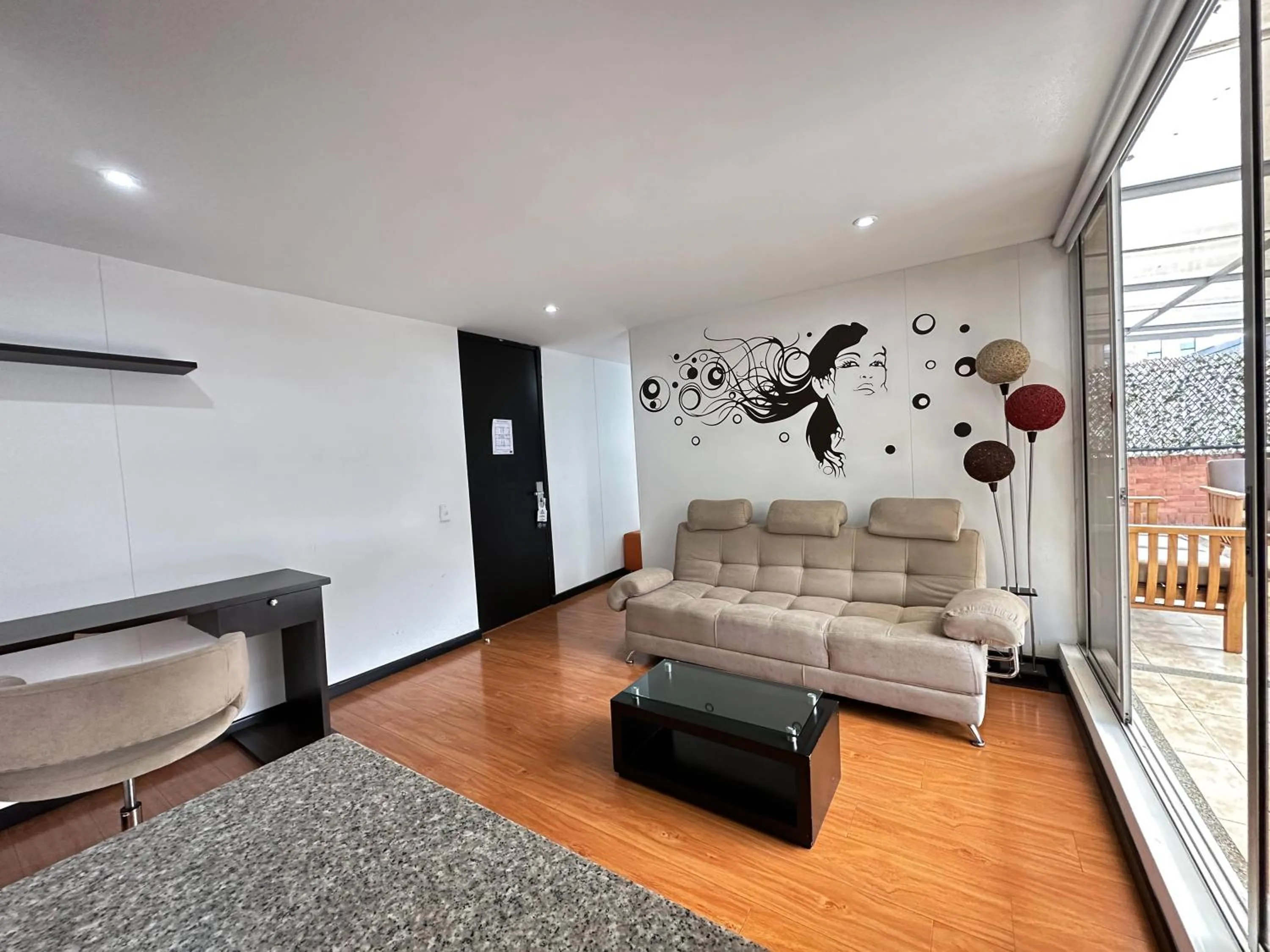 Hotel Regency Suites La Feria