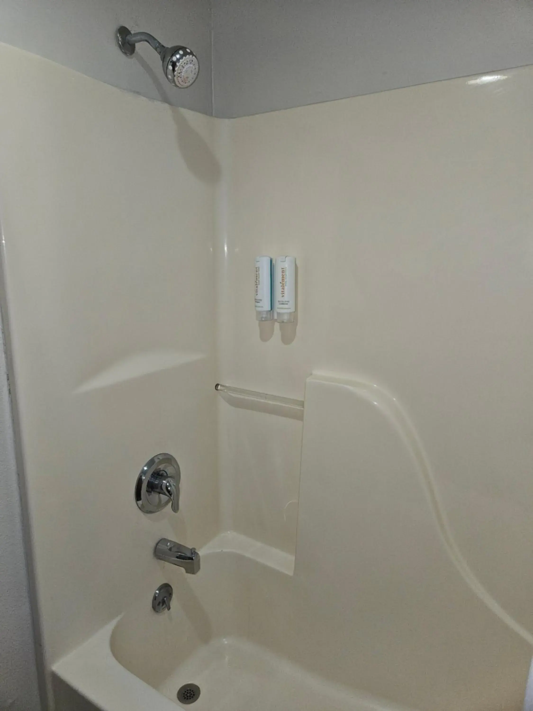 Standard Queen Room with Two Queen Beds in Hotel Zyva Standard Queen Room with Two Queen Beds in Hotel Zyva