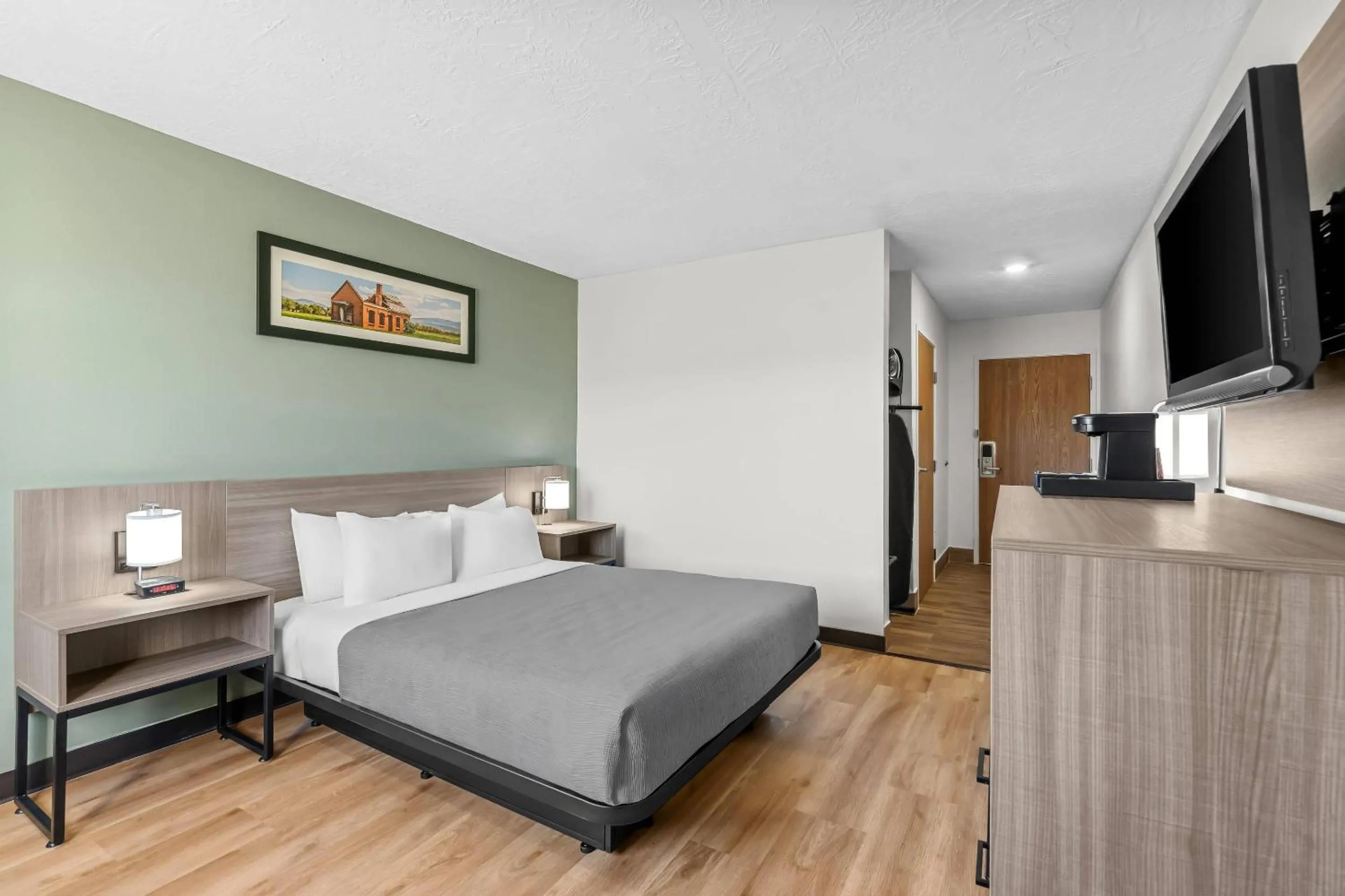 Bedroom, Bed in Quality Inn Beaver I-15