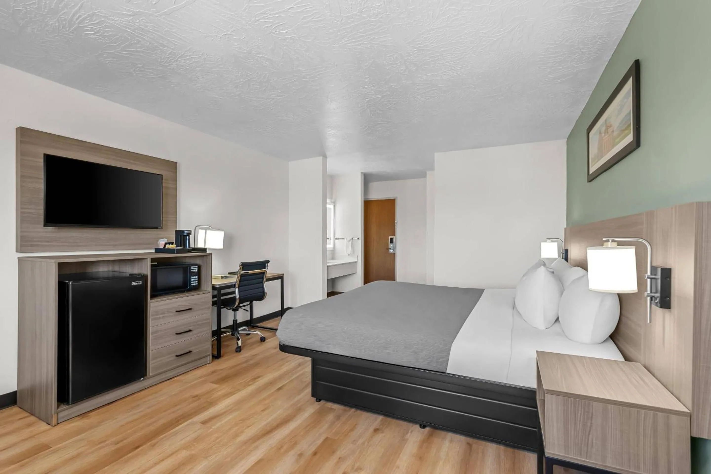 Bedroom, Bed in Quality Inn Beaver I-15