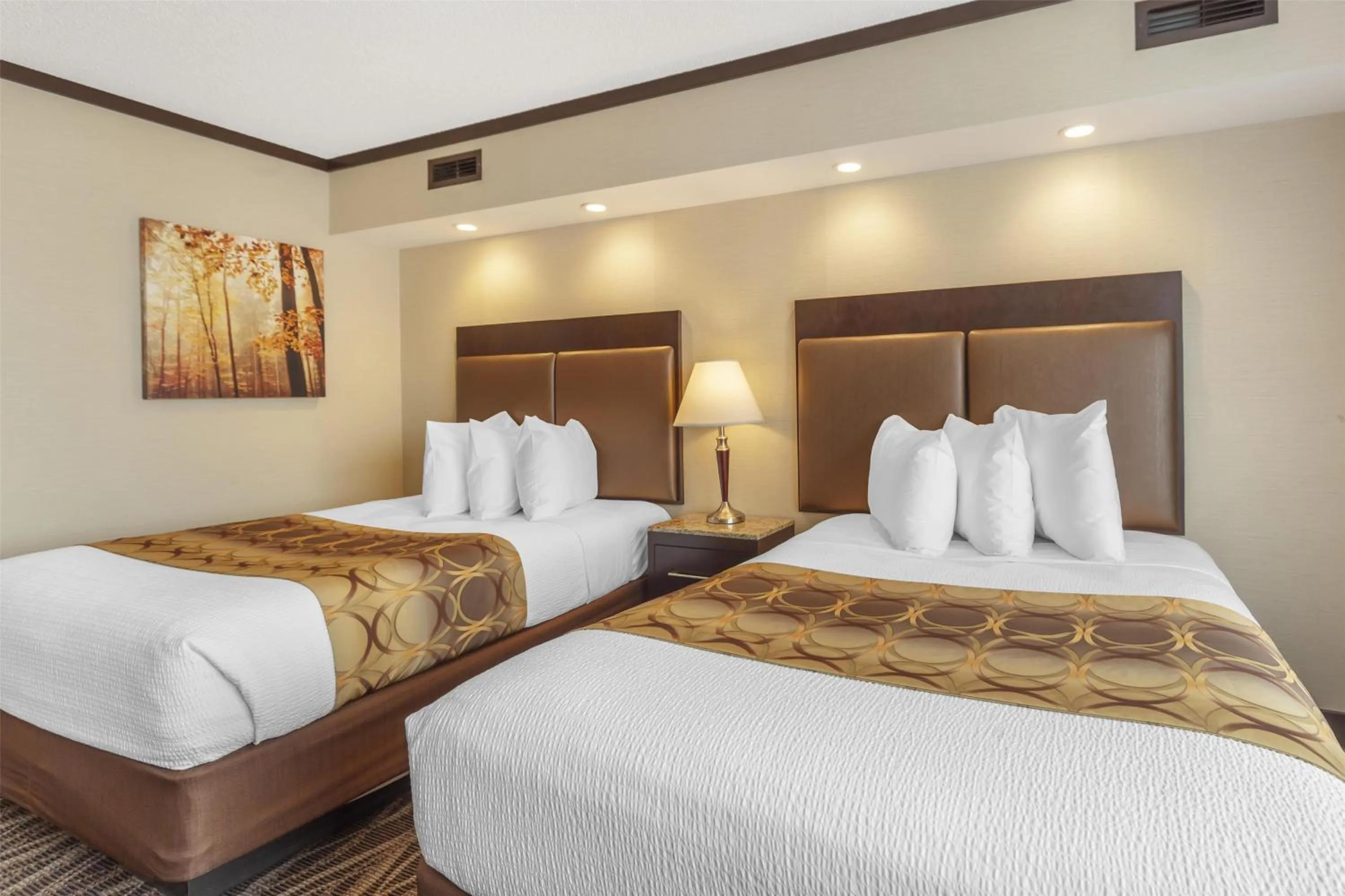 Bedroom, Bed in Best Western Wayside Inn