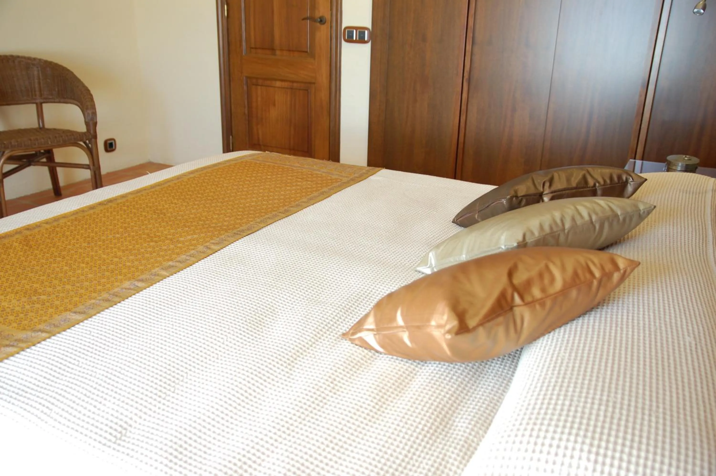 Photo of the whole room, Bed in Petit CostaBravaSi