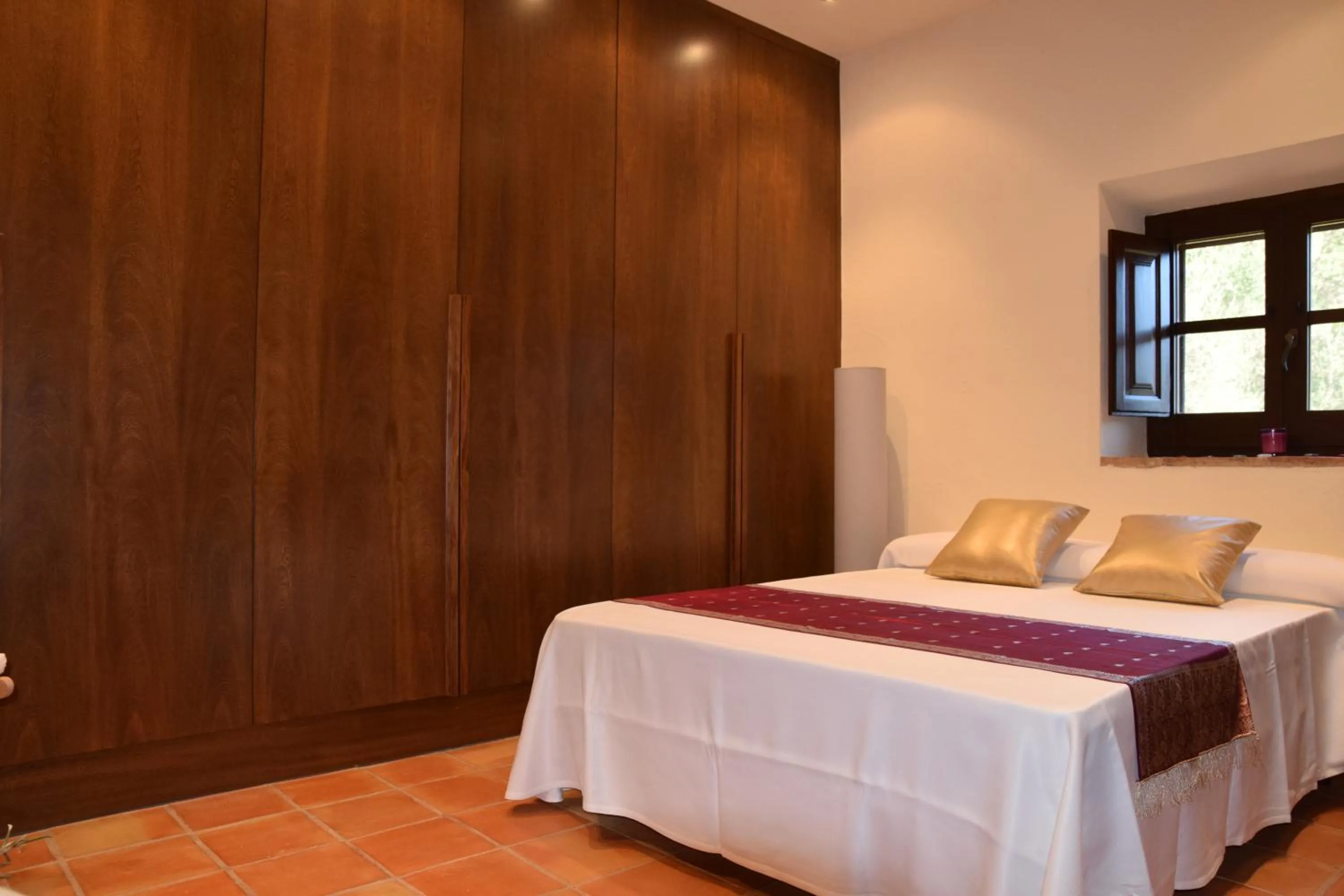 Photo of the whole room, Bed in Petit CostaBravaSi