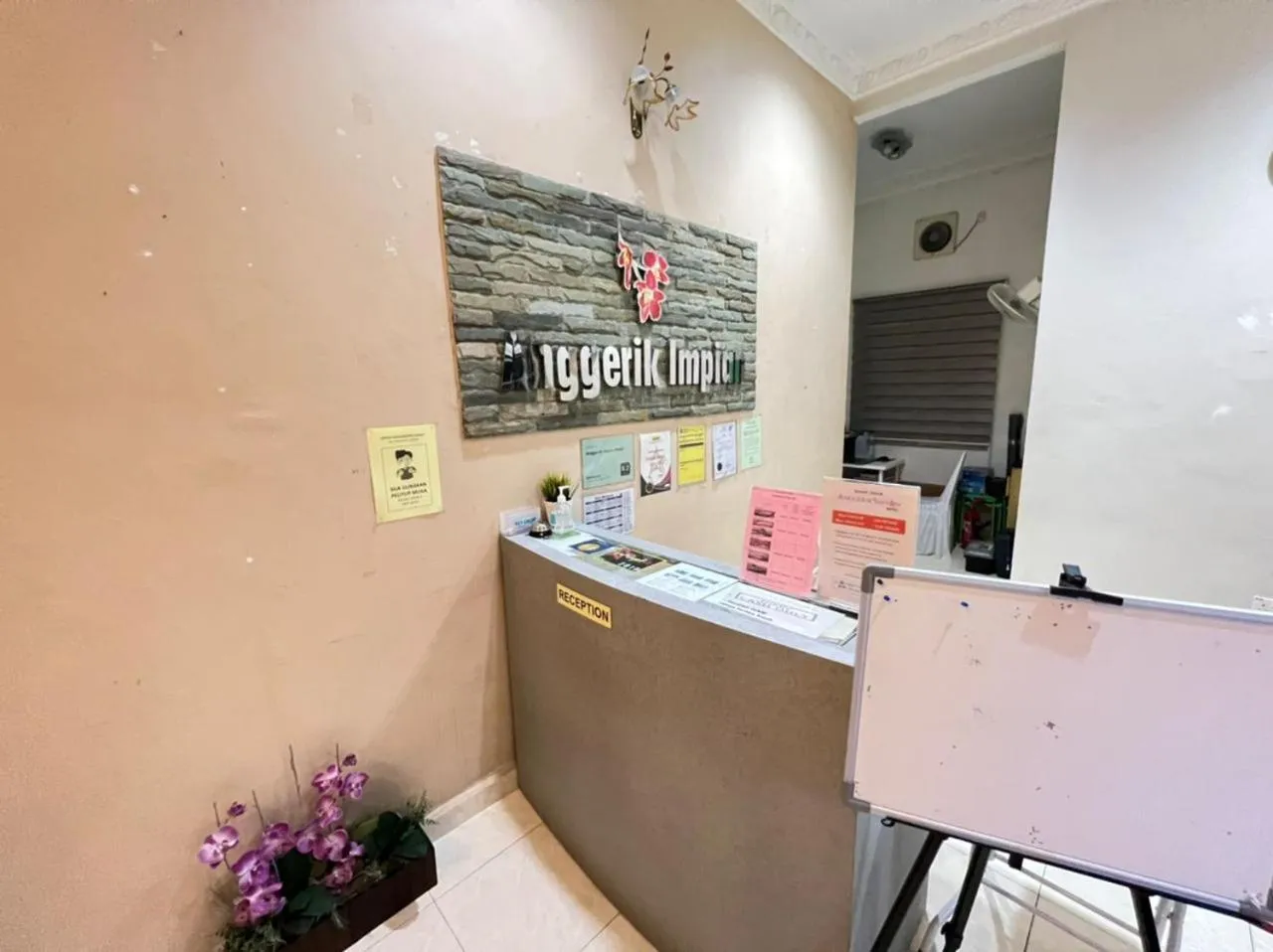 ANGGERIK IMPIAN HOTEL -Best for Travellers at Kuala Berang