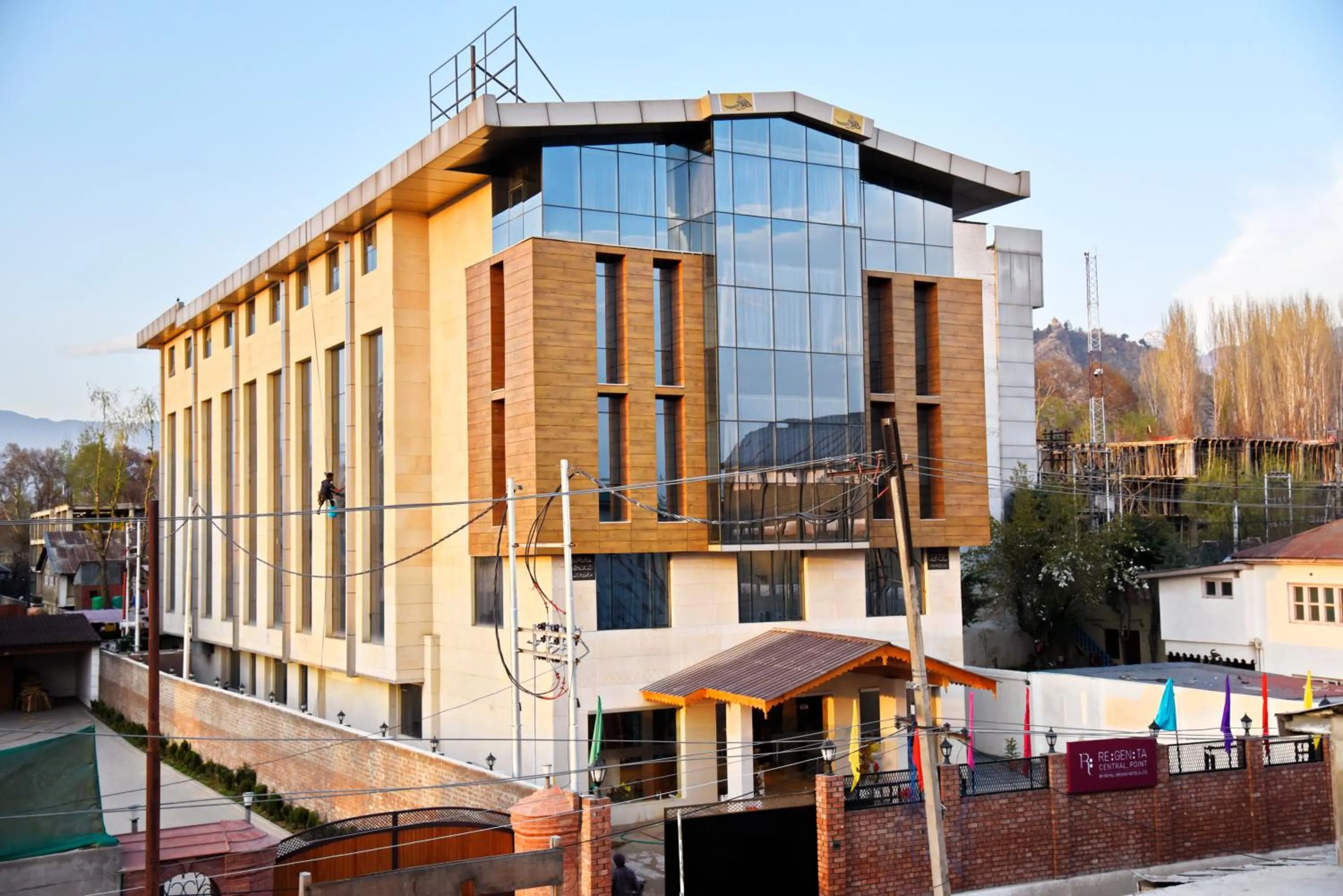 Regenta Central Srinagar, Rajbagh