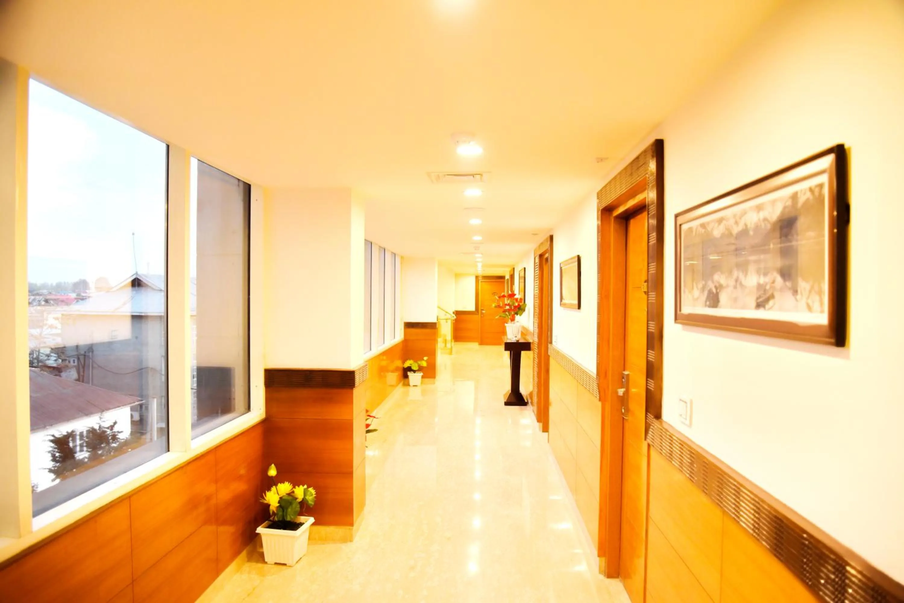 Regenta Central Srinagar, Rajbagh