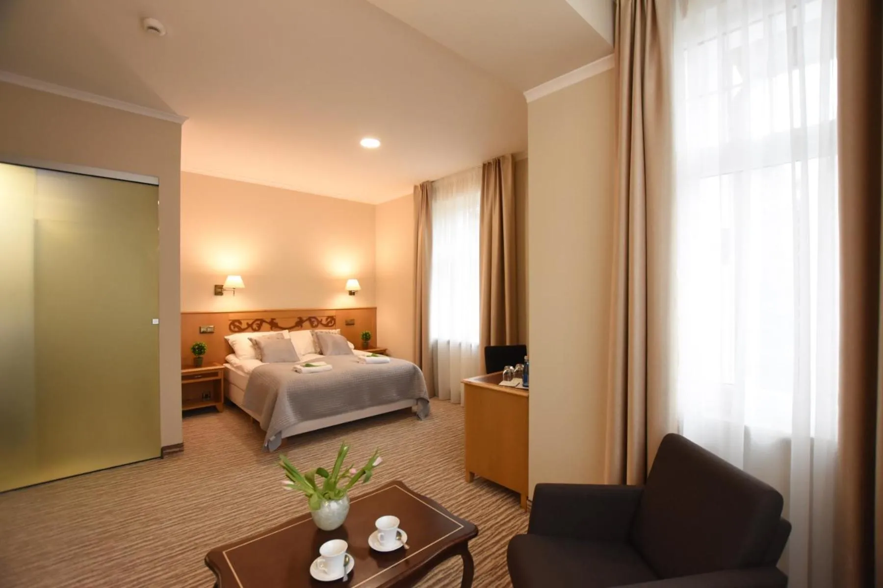 Photo of the whole room, Bed in Willa Home