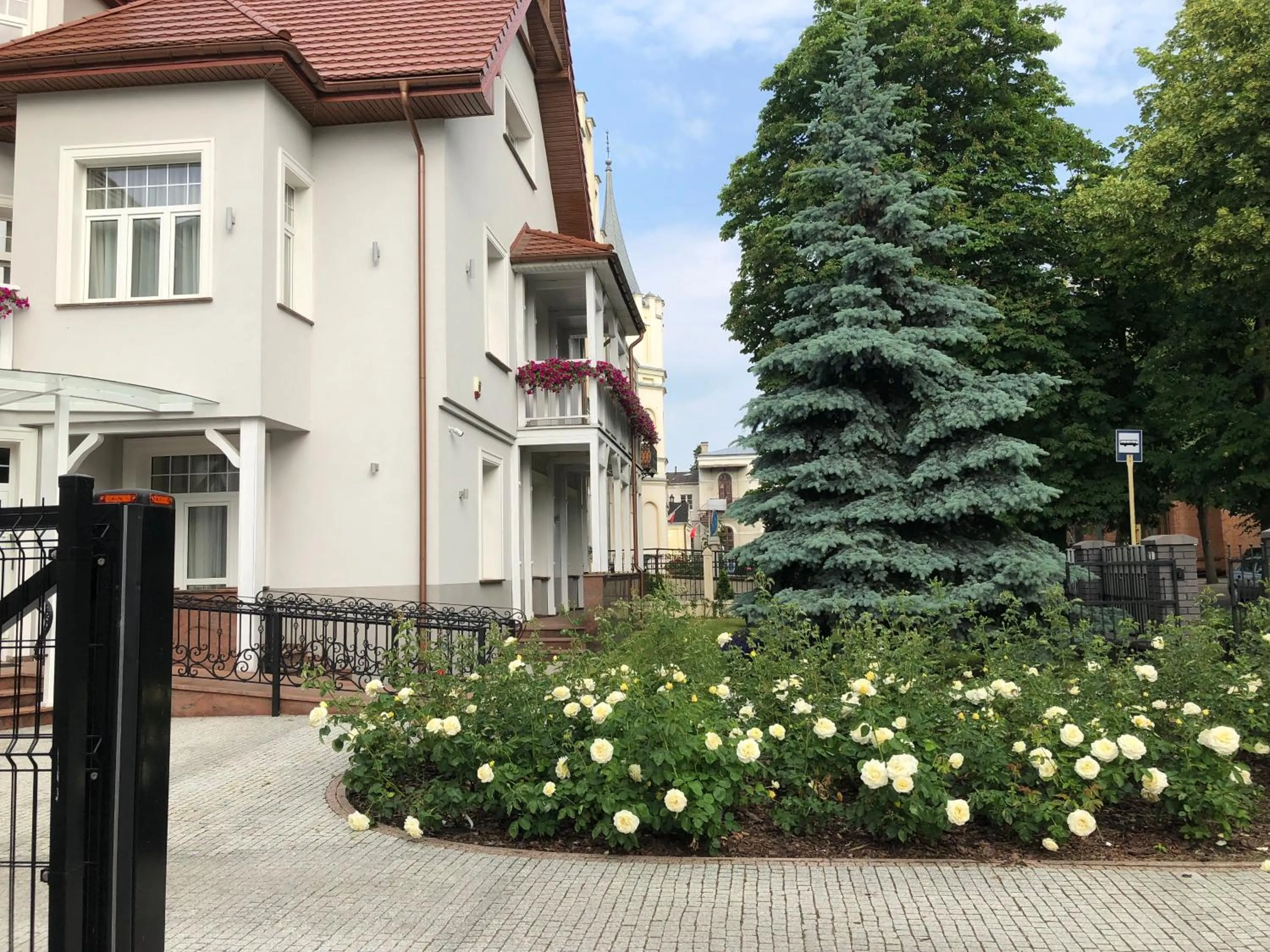 Garden view in Willa Home