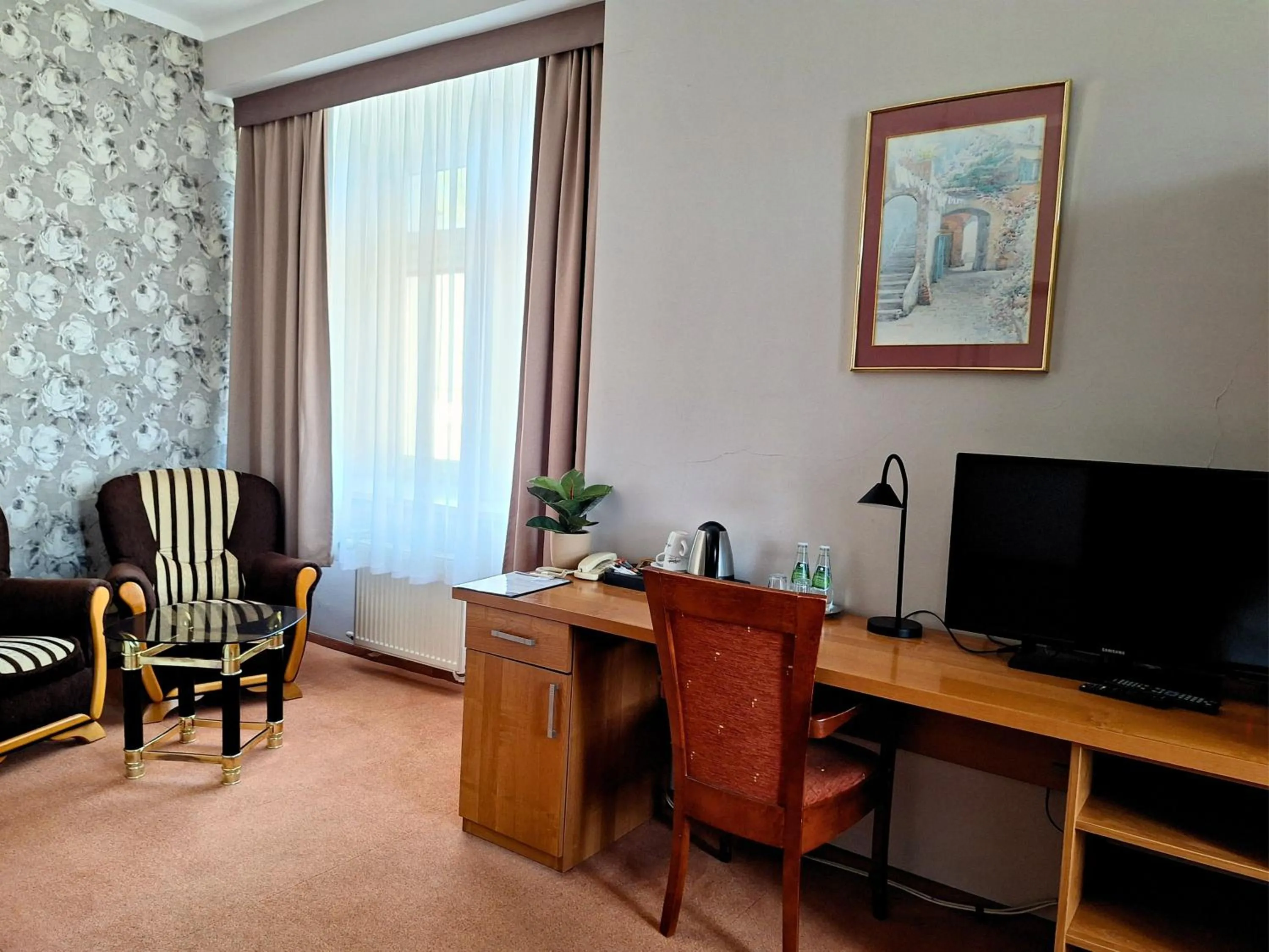 TV and multimedia in Hotel Restauracja Rondo