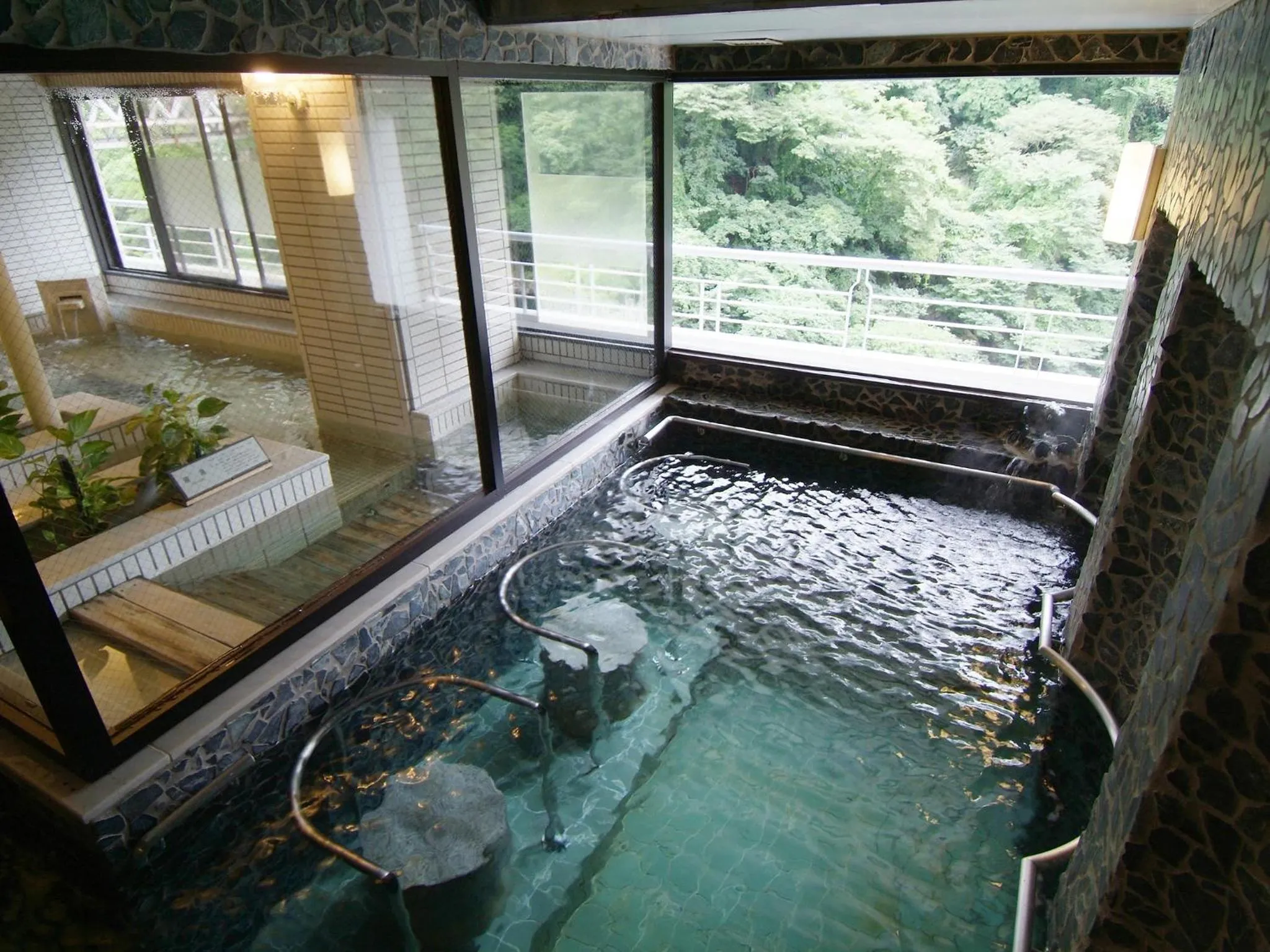 Hot Spring Bath in Isshinkan