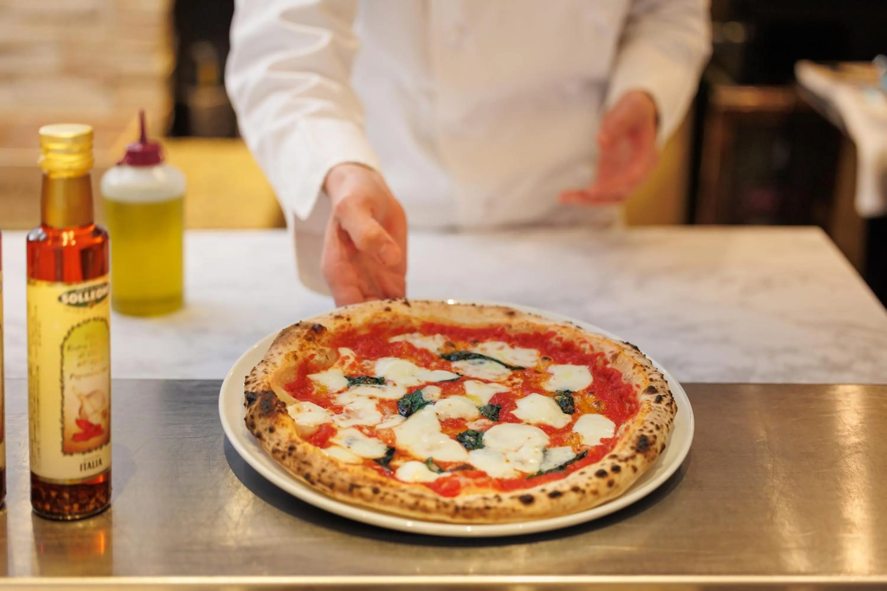 Restaurant/places to eat in Kokusai 21 International Hotel