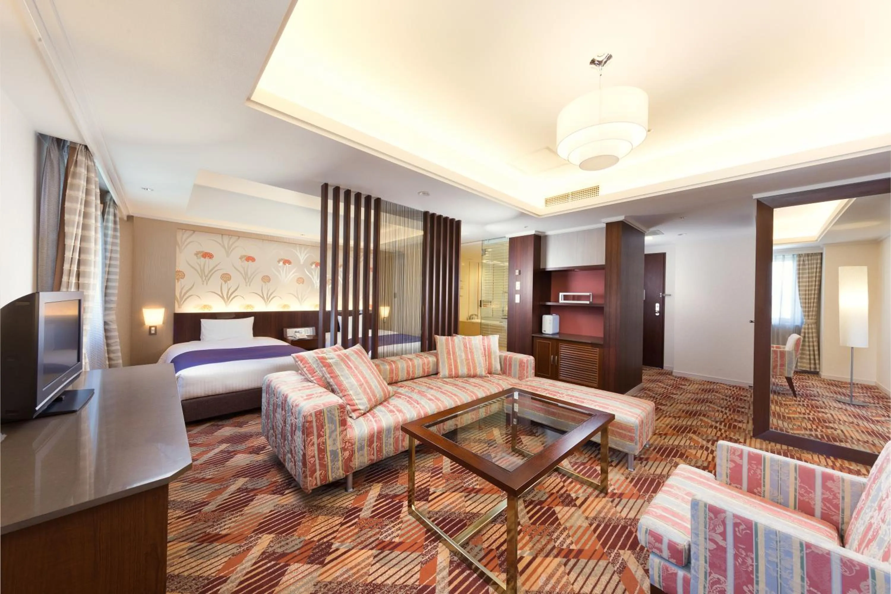 Bed in Kokusai 21 International Hotel