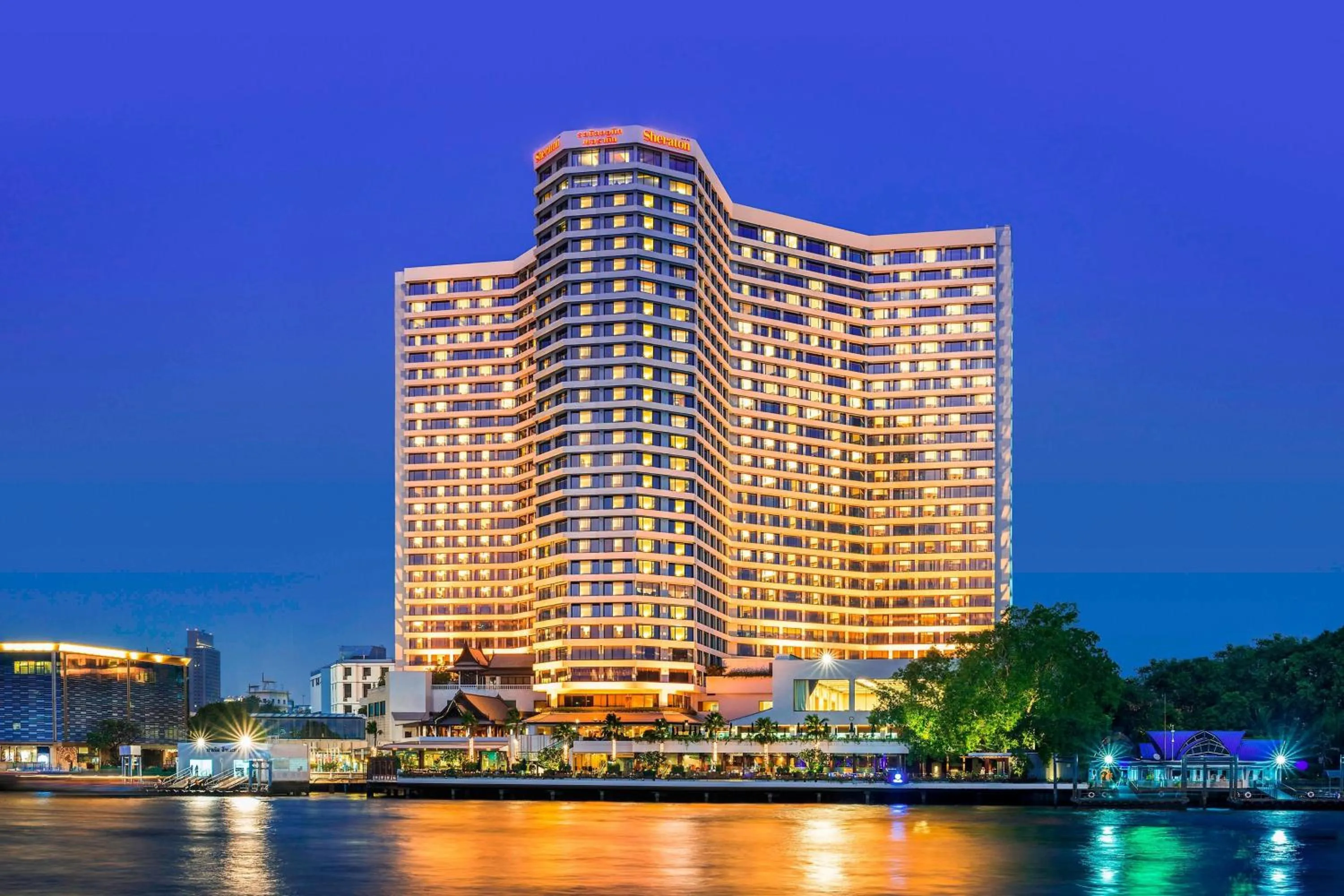 Property building in Royal Orchid Sheraton Riverside Hotel Bangkok