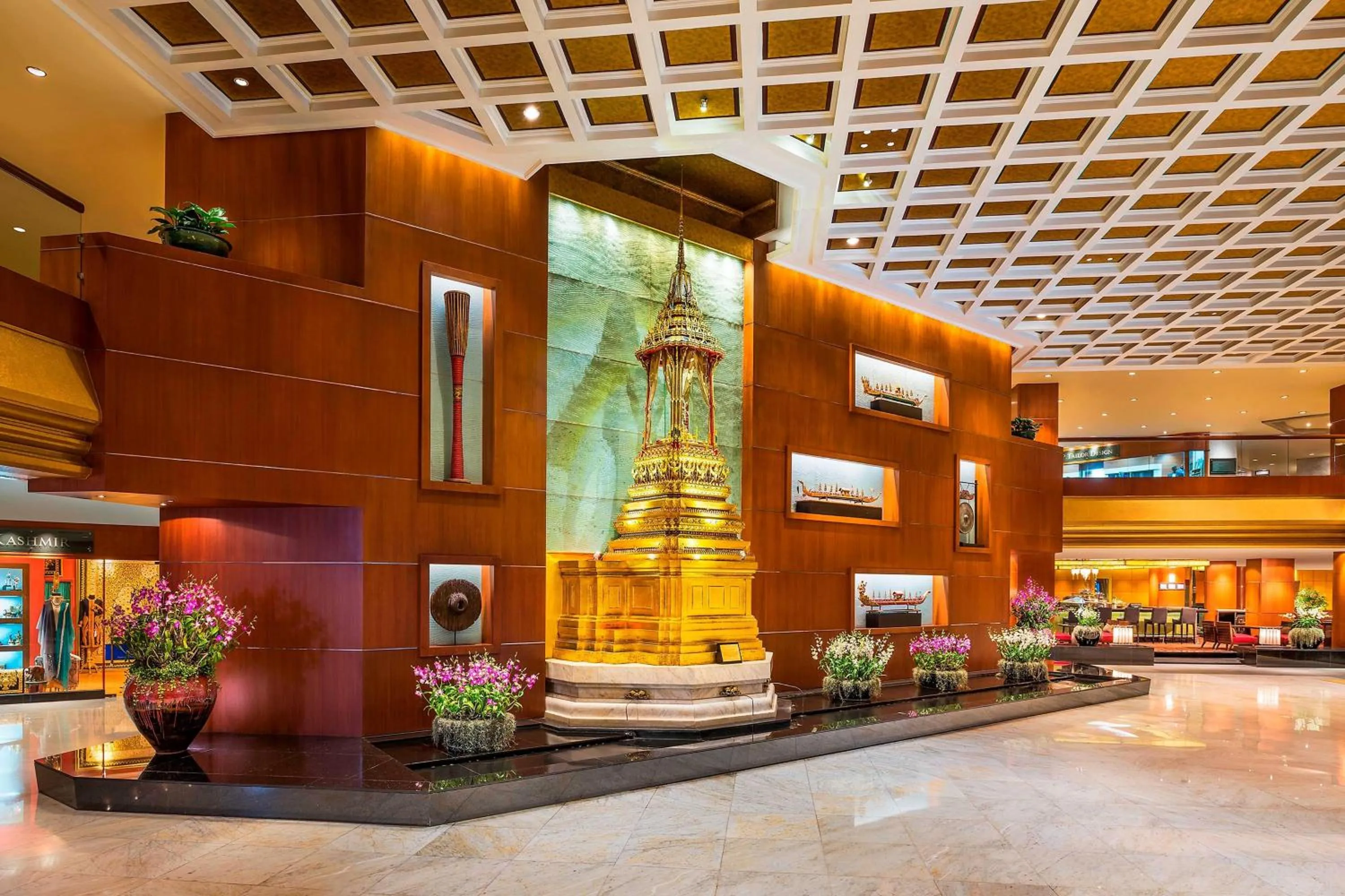 Lobby or reception in Royal Orchid Sheraton Riverside Hotel Bangkok