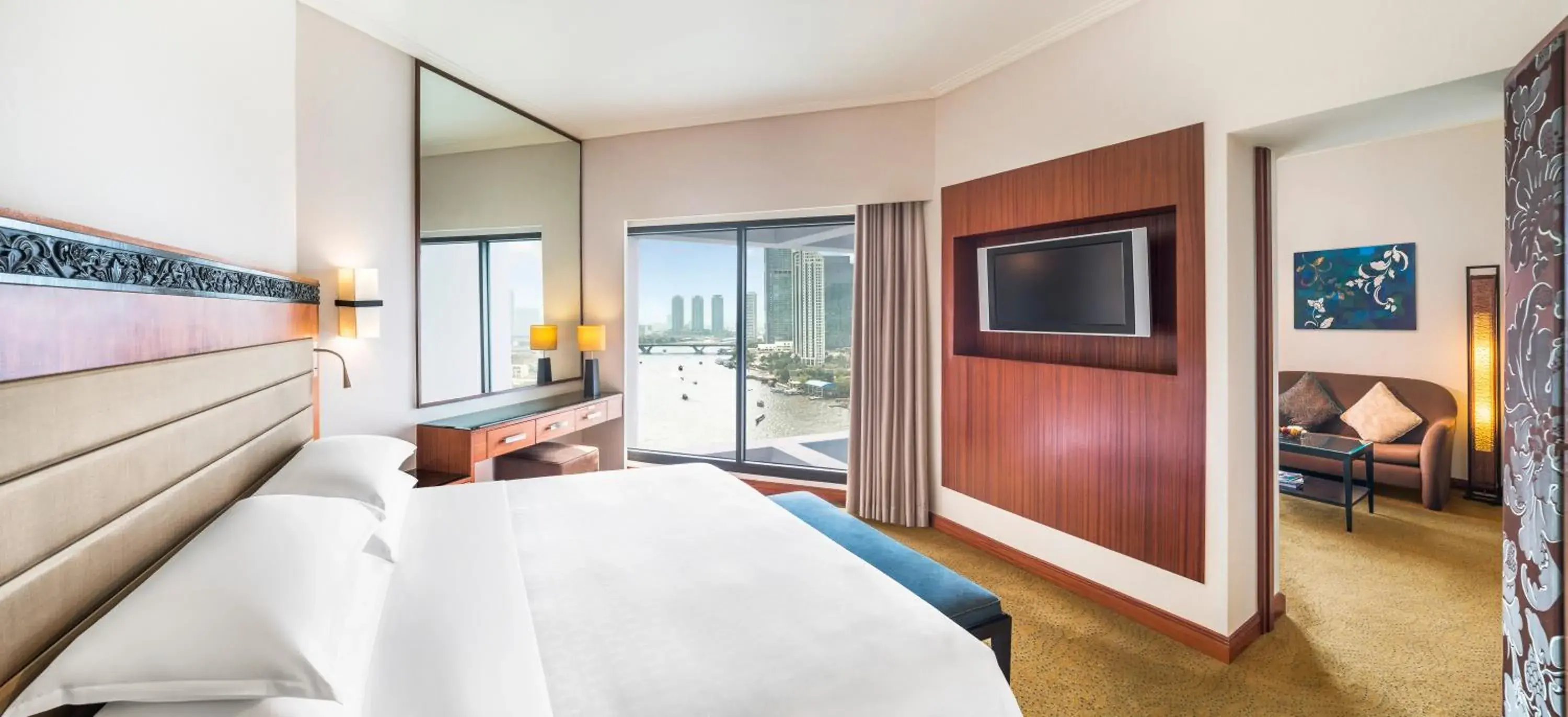 Junior, Club lounge access, Suite, 1 King, River view in Royal Orchid Sheraton Riverside Hotel Bangkok Junior, Club lounge access, Suite, 1 King, River view in Royal Orchid Sheraton Riverside Hotel Bangkok