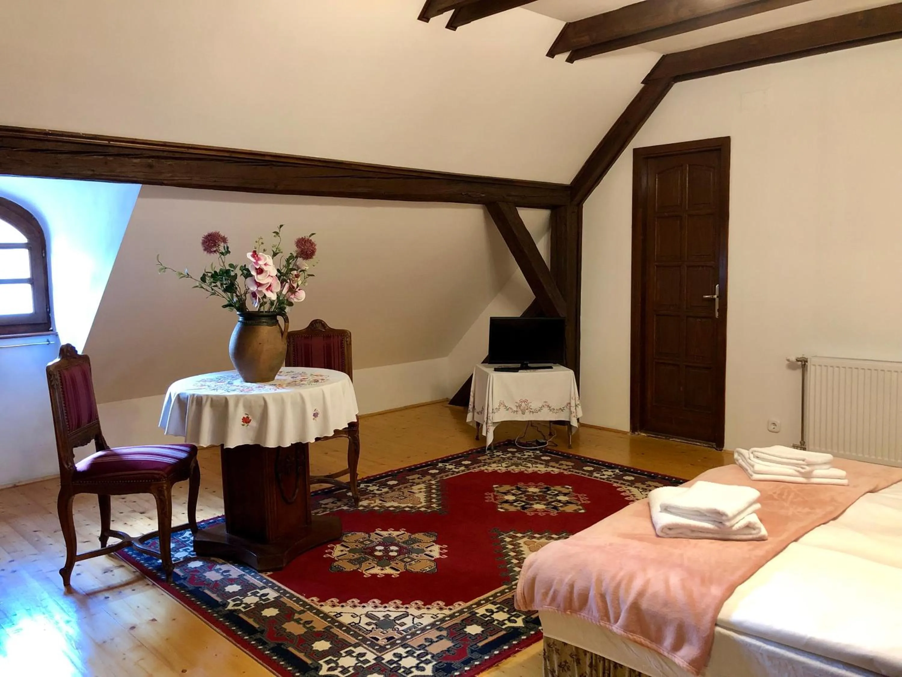 Bed in The Houses of History - anno 1830