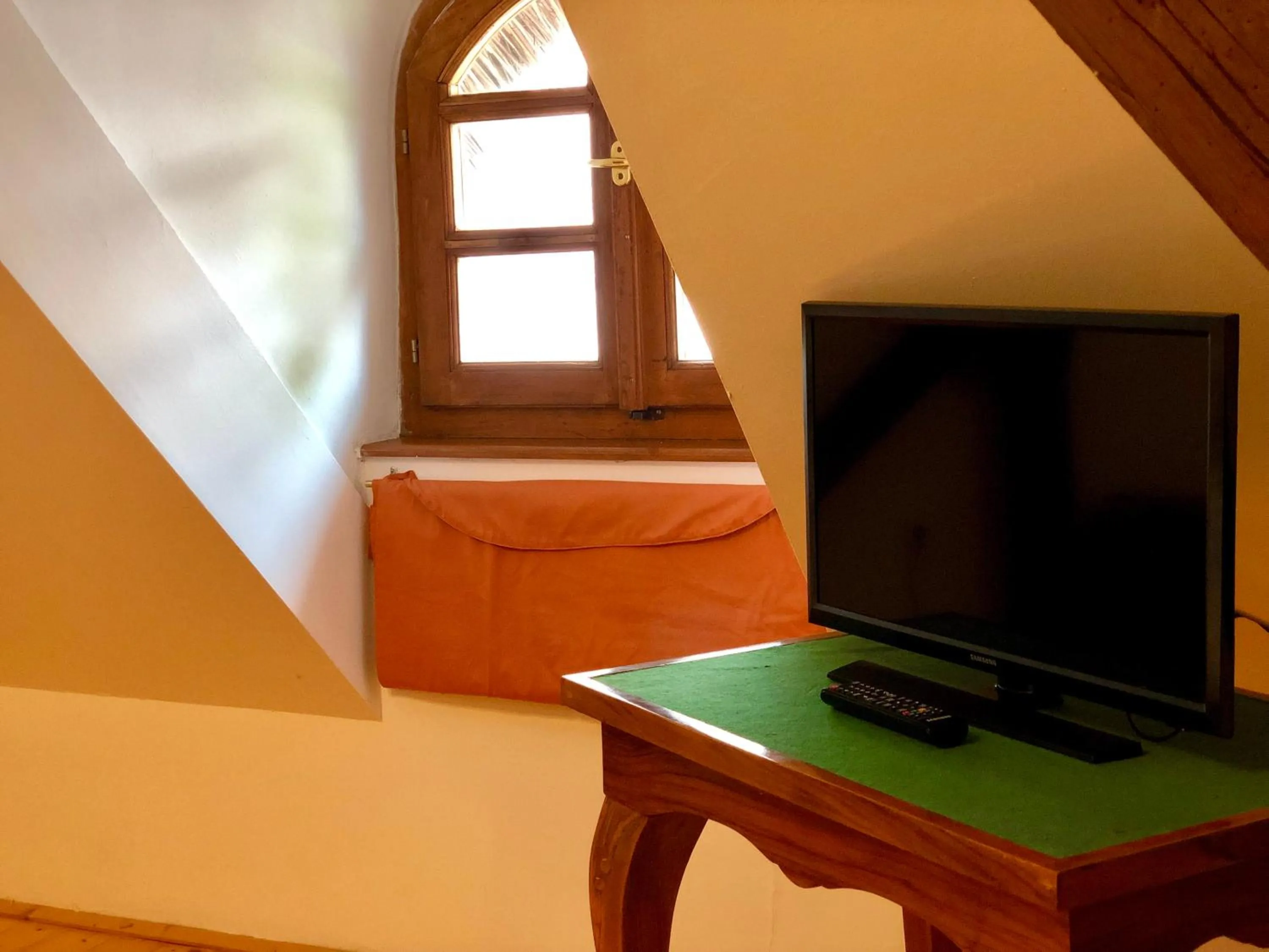 The Houses of History - anno 1830